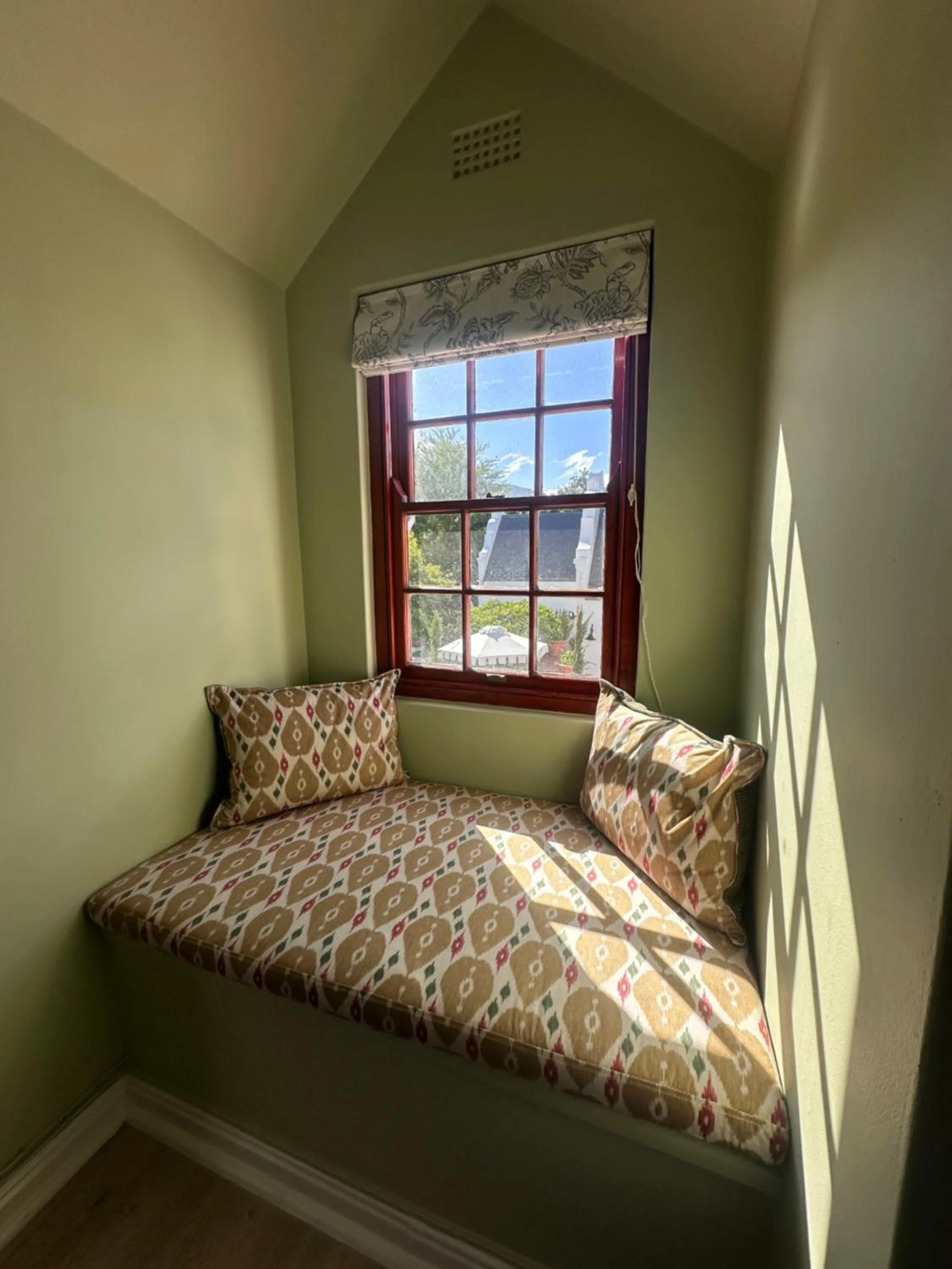 Seating area, Bed in Franschhoek Manor