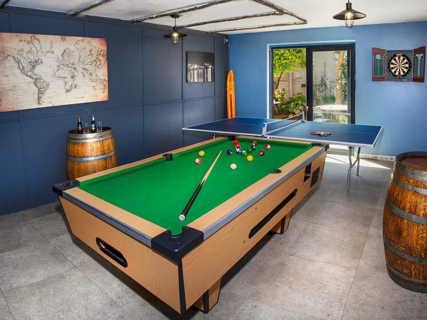 Communal lounge/ TV room in Bishops Lodge