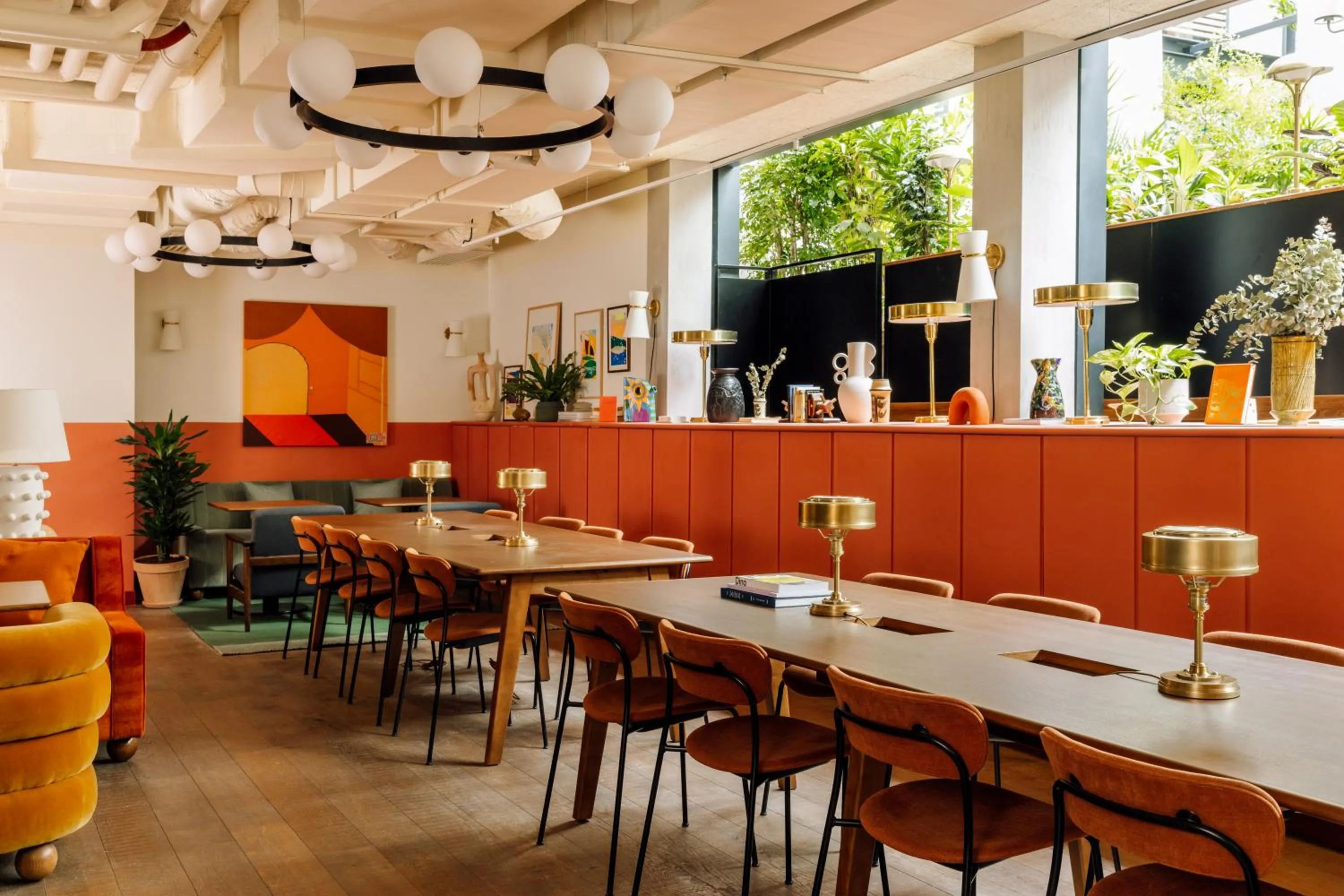 Coffee/tea facilities in Le Jardin de Verre by Locke