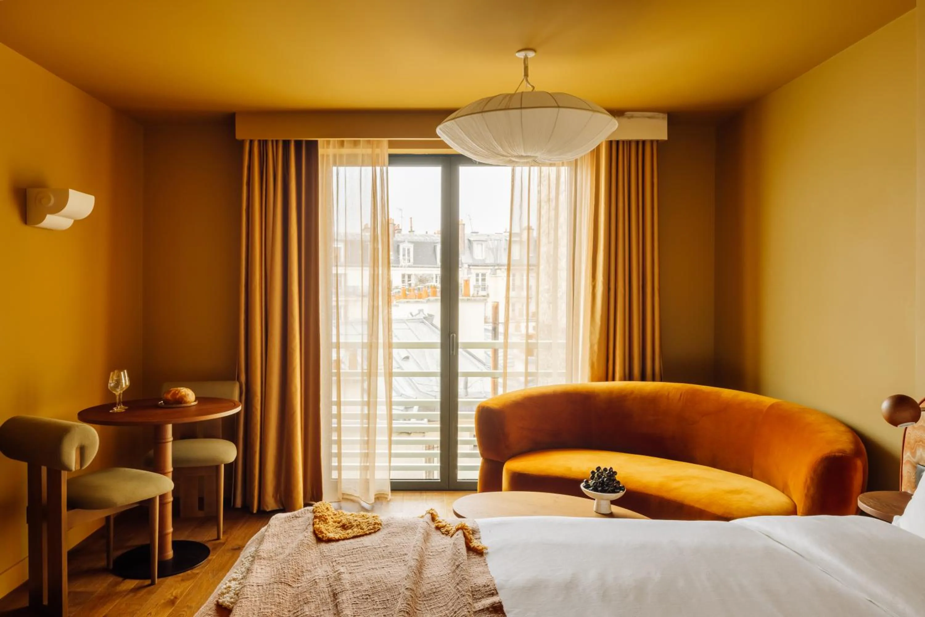 Bedroom, Bed in Le Jardin de Verre by Locke