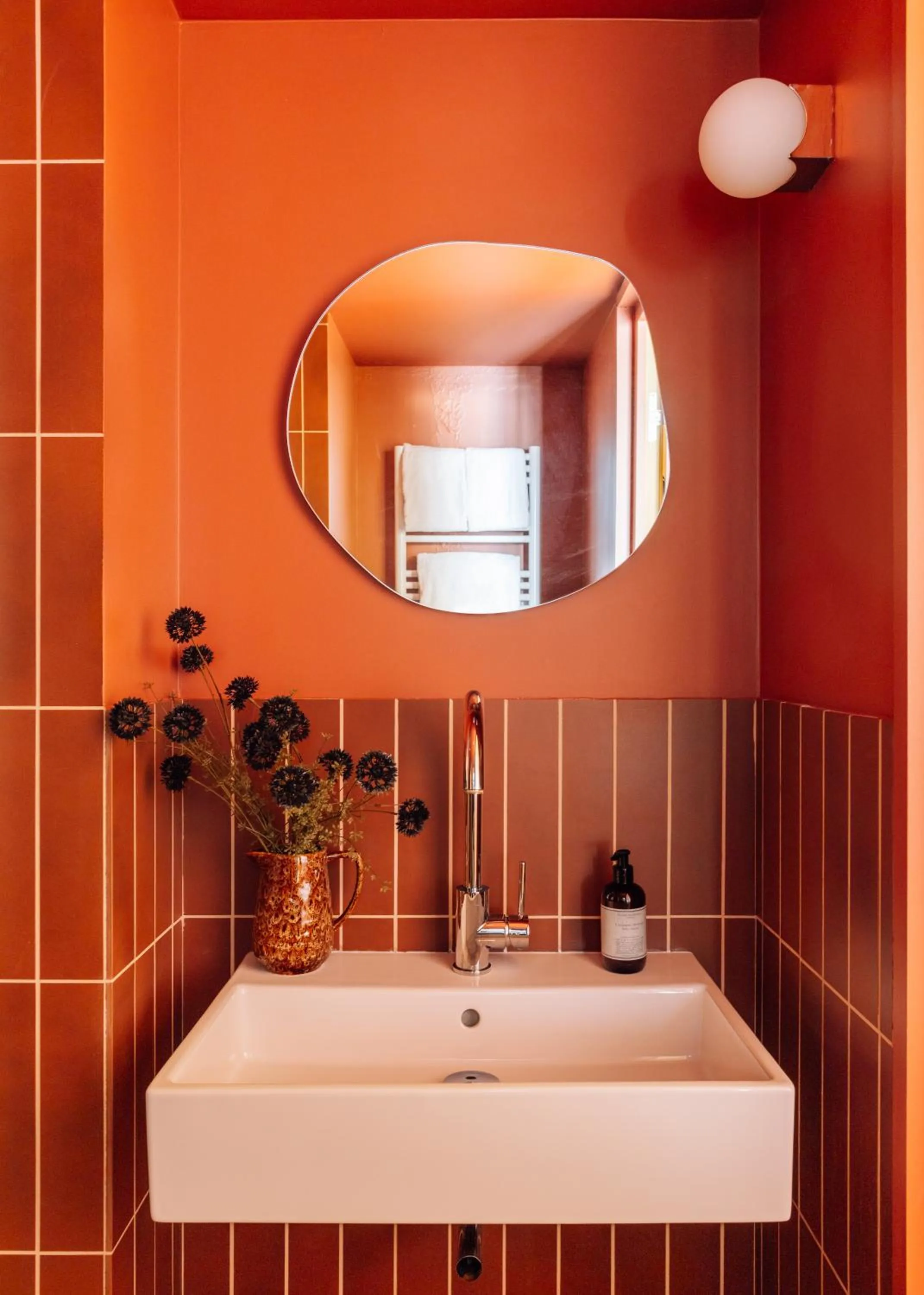 Bathroom in Le Jardin de Verre by Locke