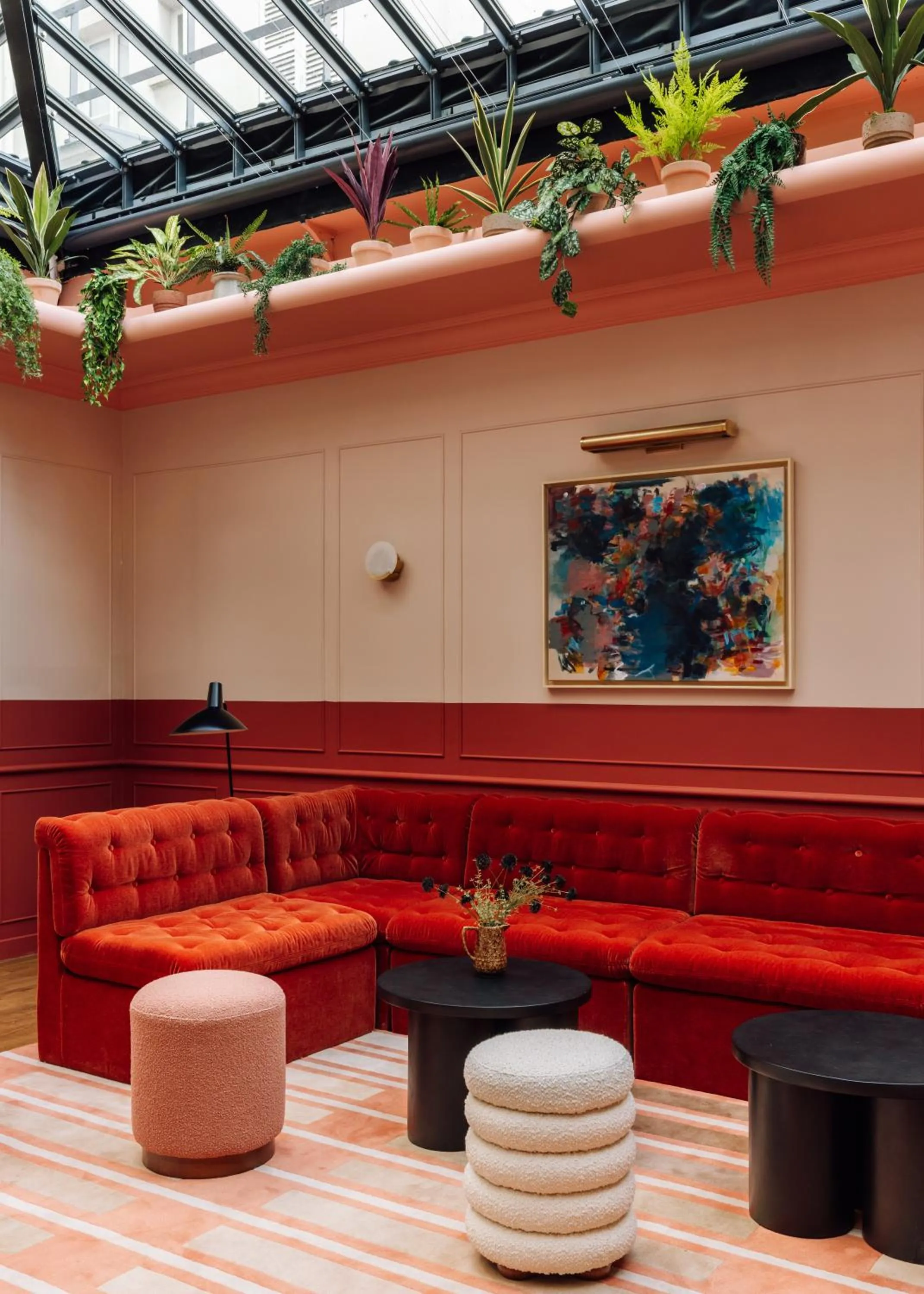 Living room in Le Jardin de Verre by Locke