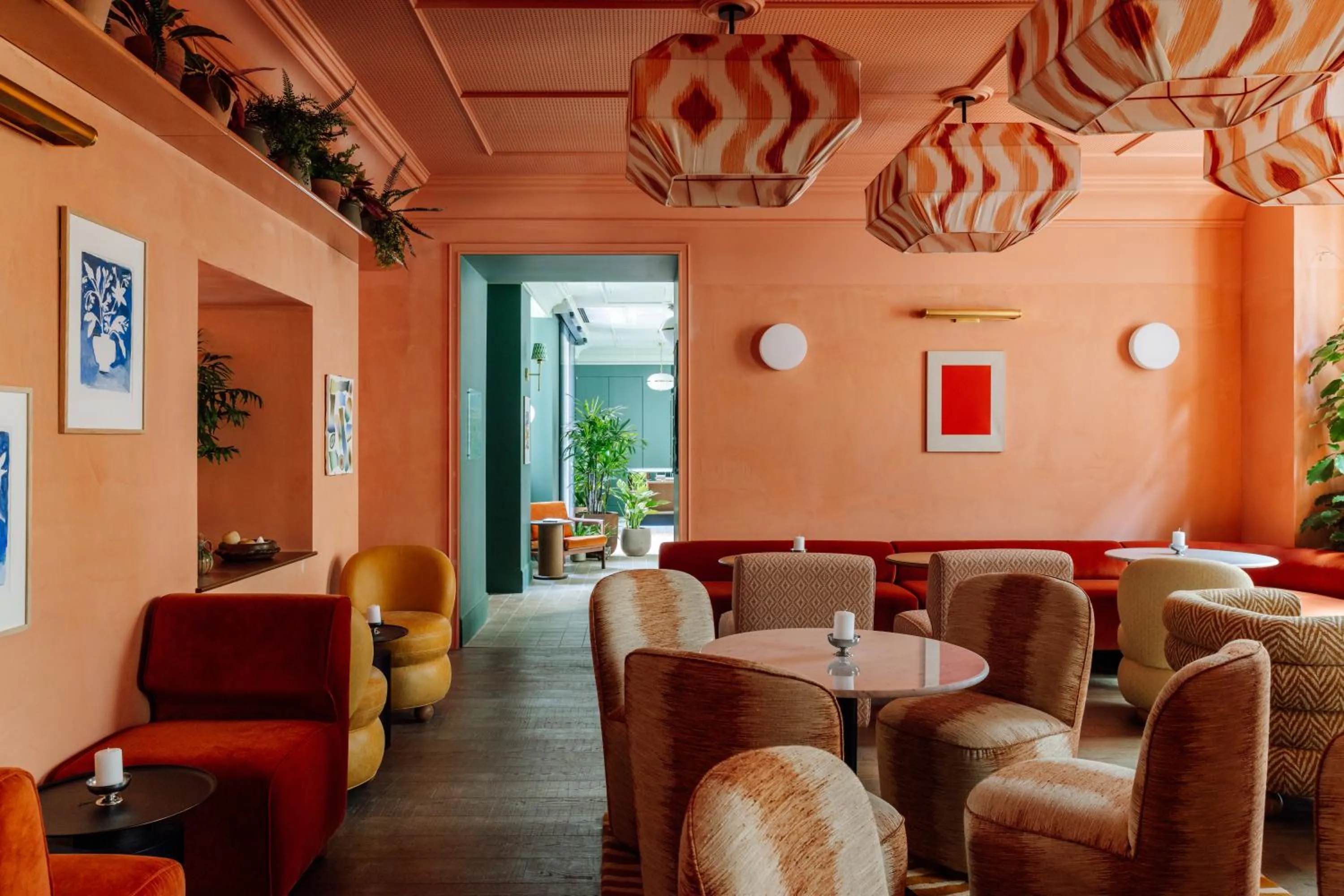 Lounge or bar in Le Jardin de Verre by Locke