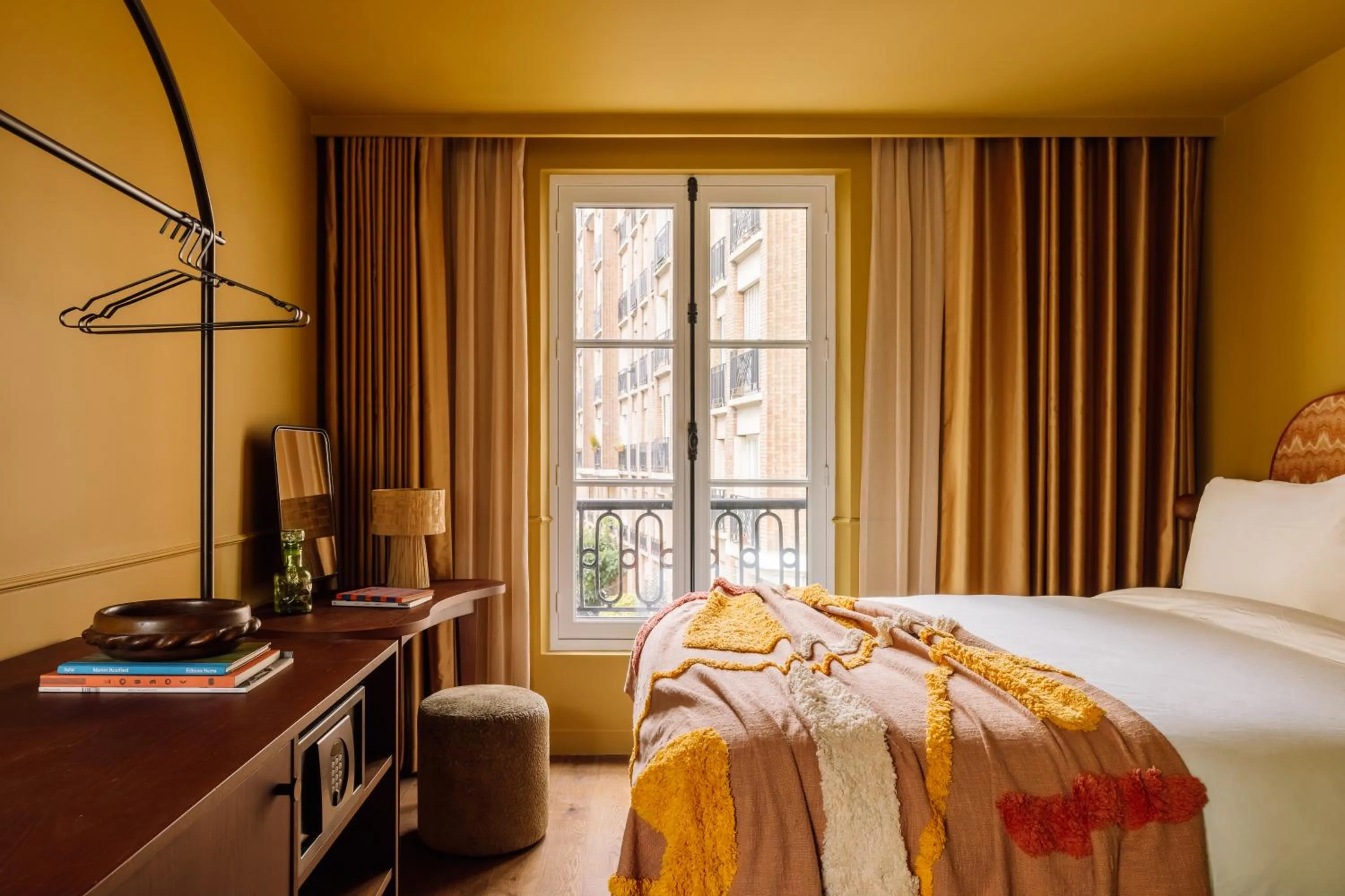 Bedroom, Bed in Le Jardin de Verre by Locke