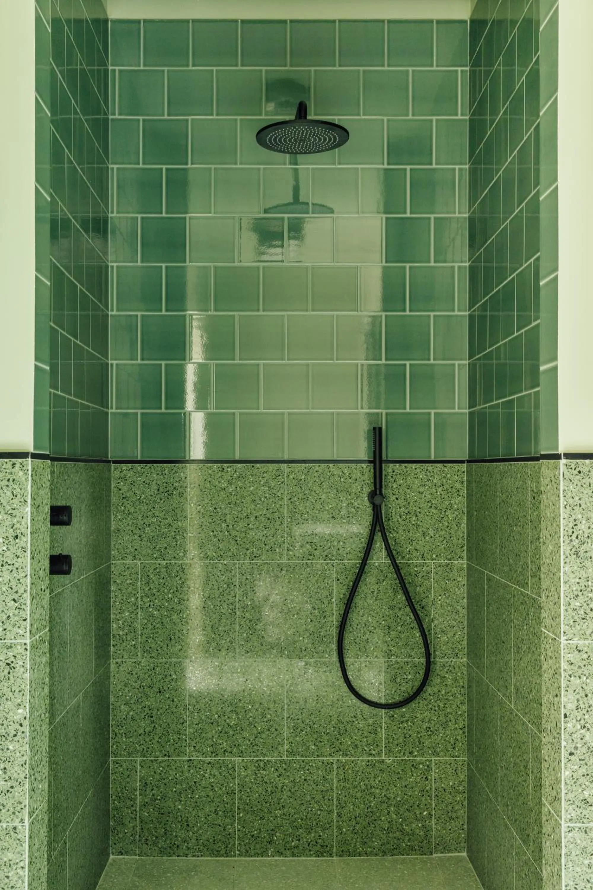 Bathroom in Le Jardin de Verre by Locke