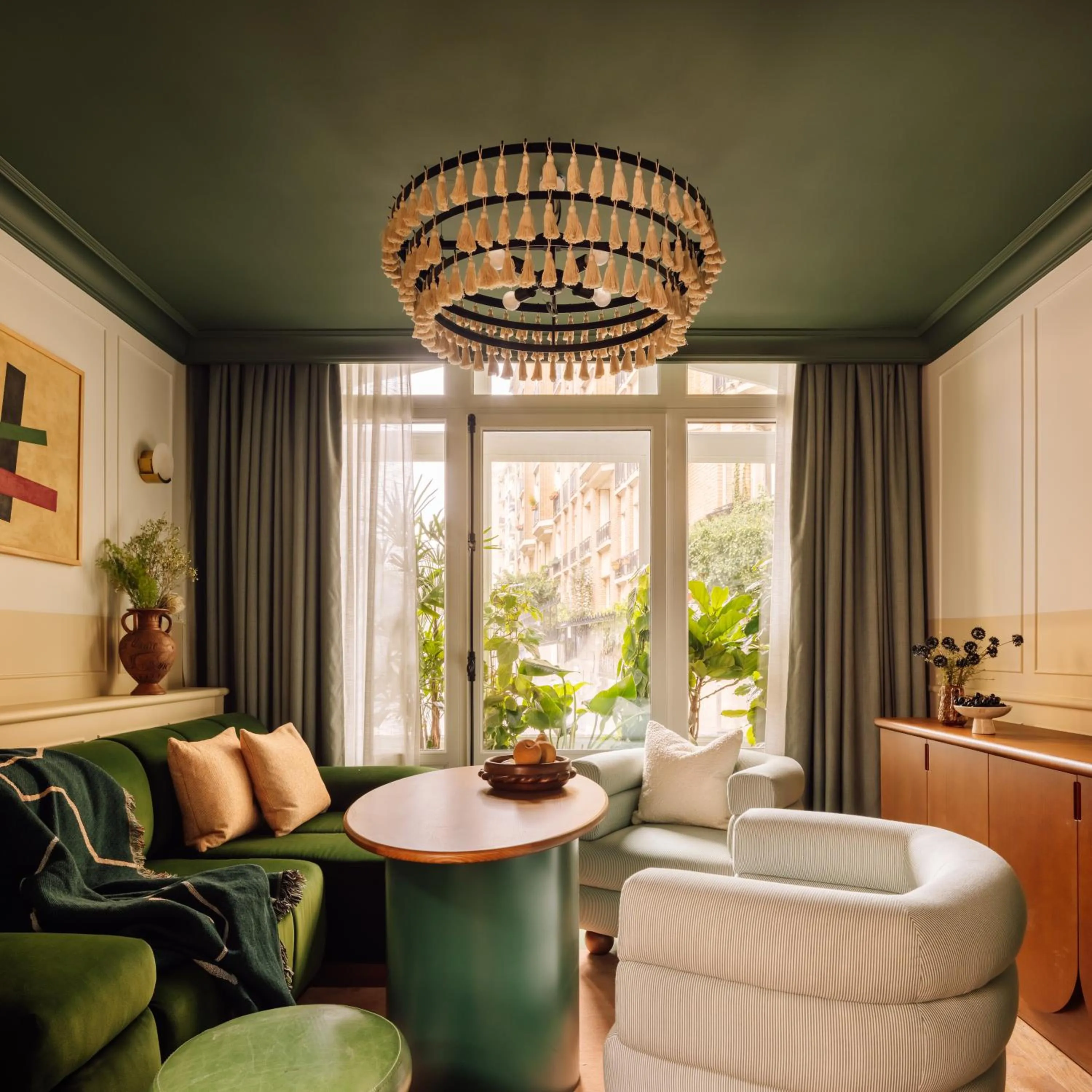 Living room in Le Jardin de Verre by Locke