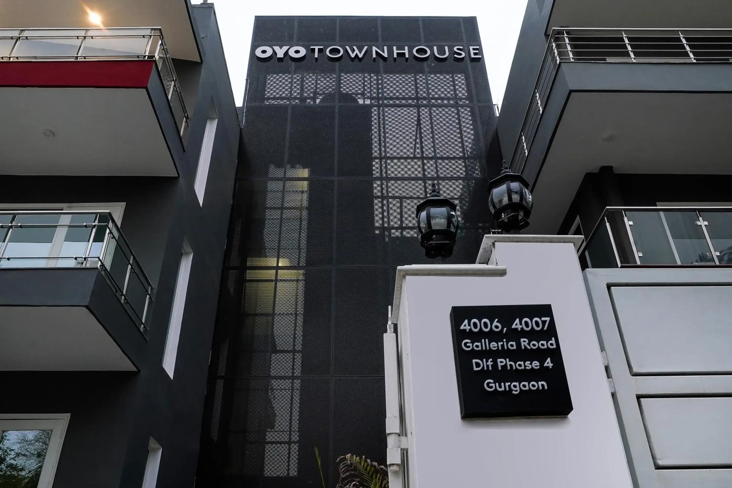 Facade/entrance in Super Townhouse Galleria Market Near Golf Course Road Facade/entrance in Super Townhouse Galleria Market Near Golf Course Road