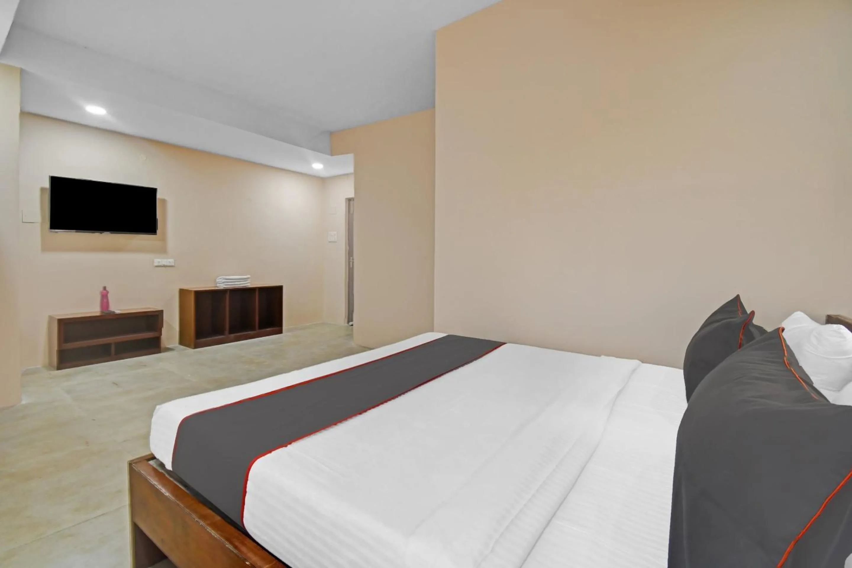 Bedroom, Bed in Hotel O Eco Haven