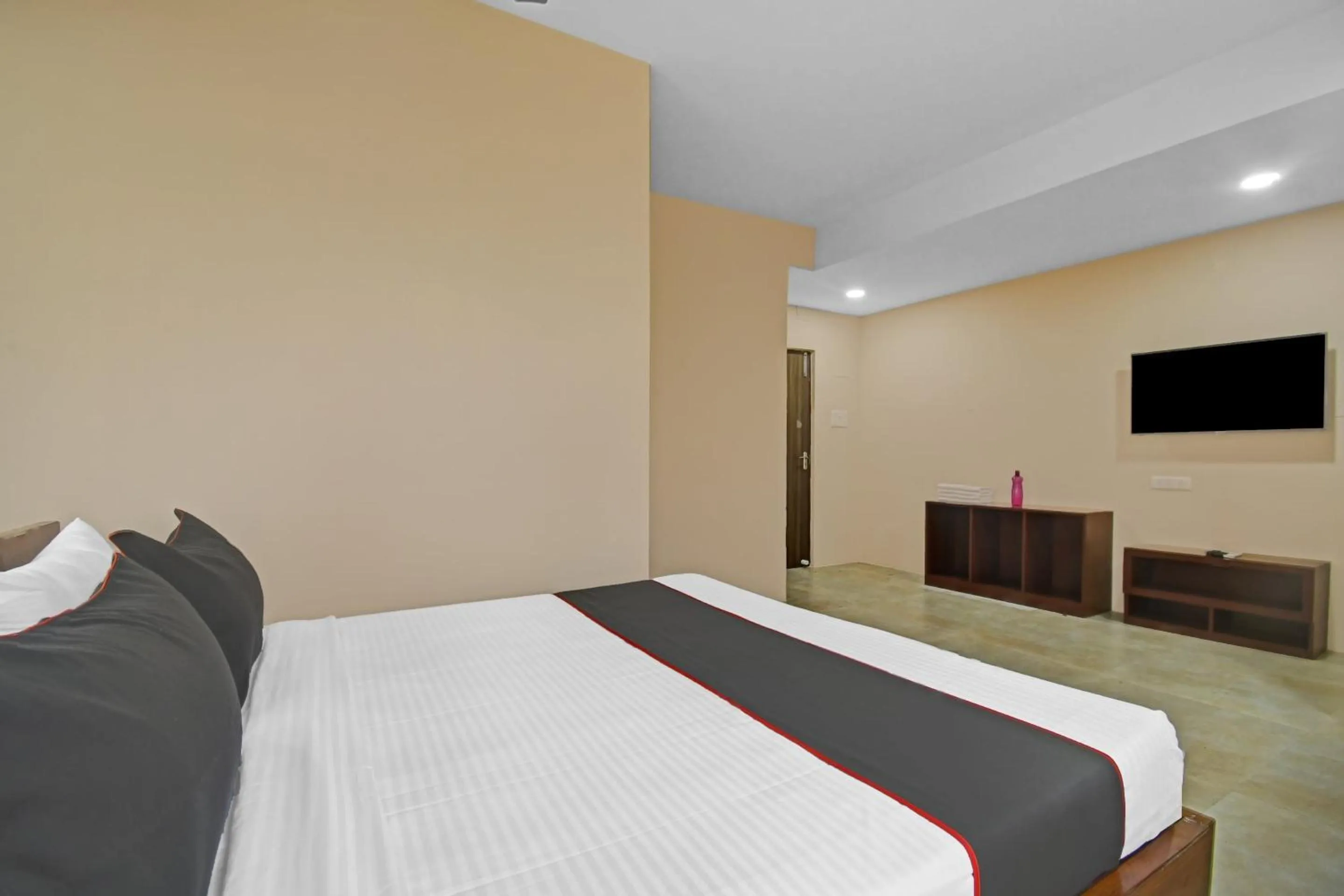 Bed in Hotel O Eco Haven