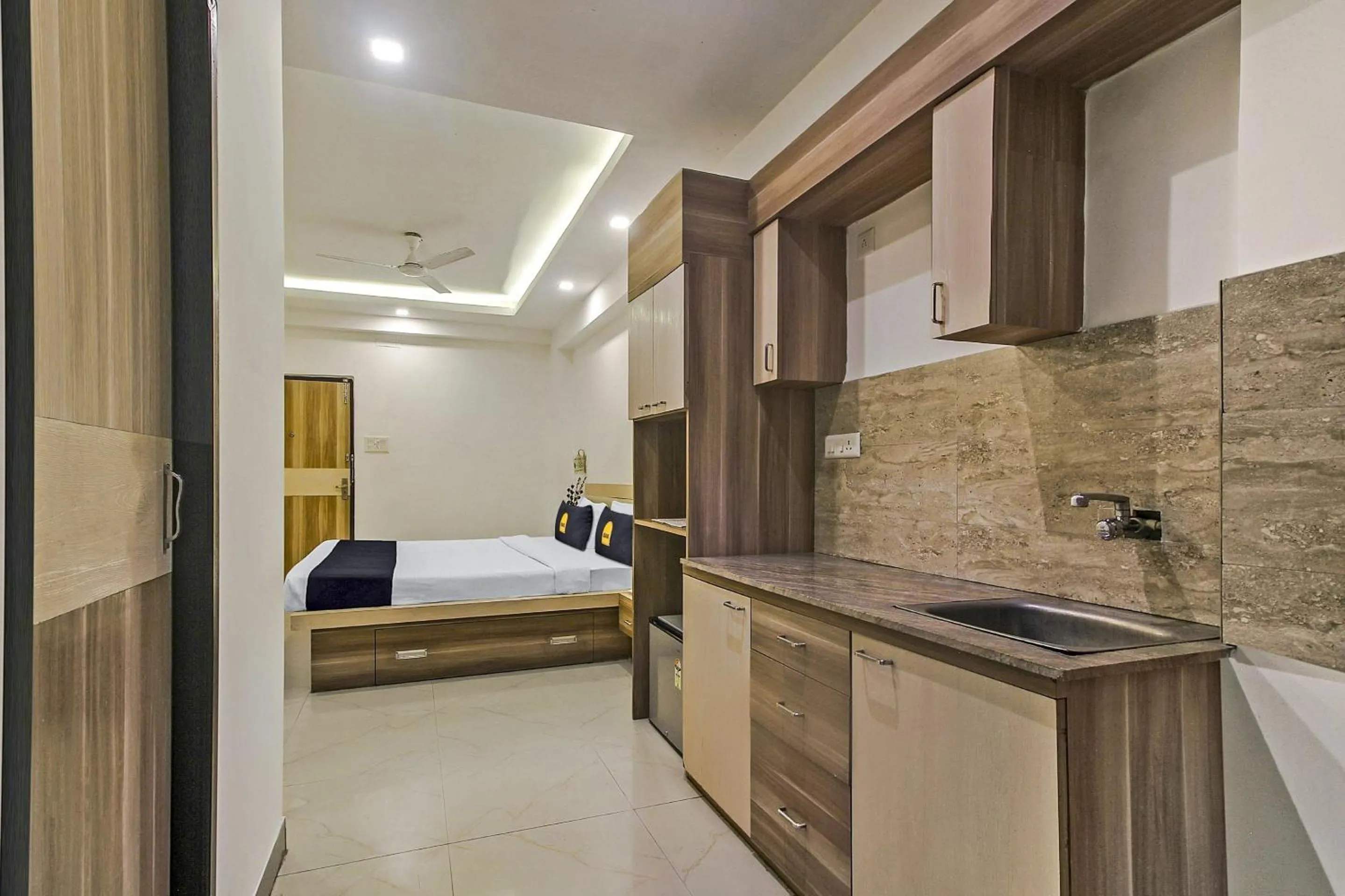 Bedroom, Bed in Super Townhouse OAK The Platinum Studio