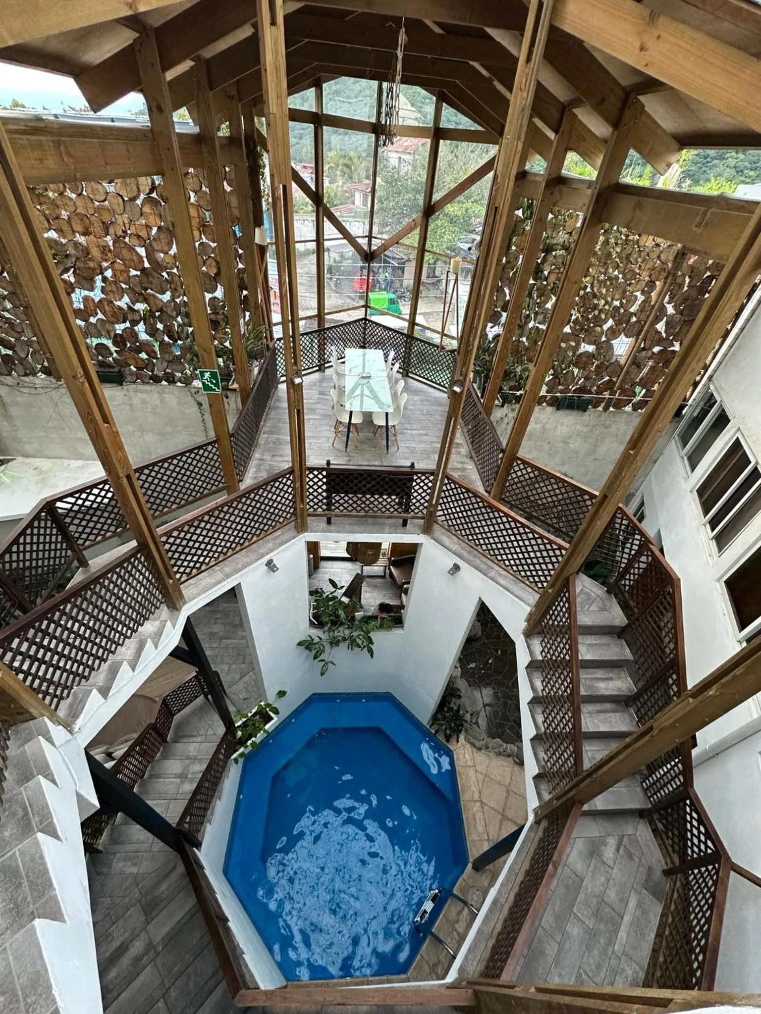 Grupo Hotelero Colibri