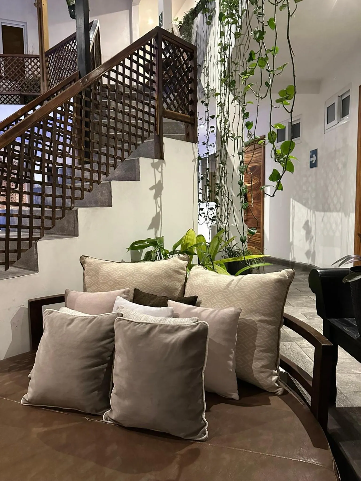 Grupo Hotelero Colibri