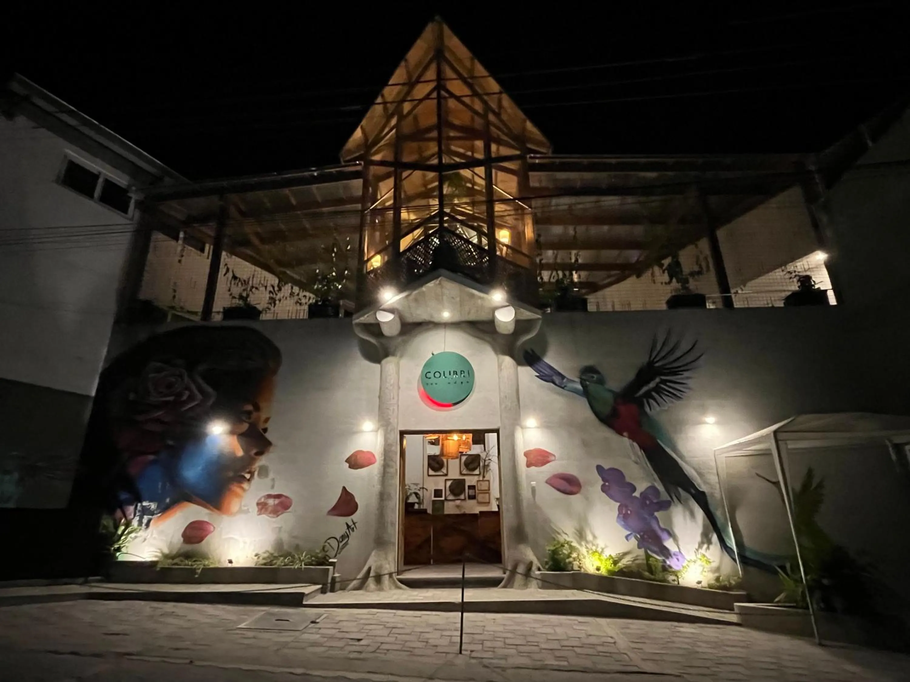 Grupo Hotelero Colibri