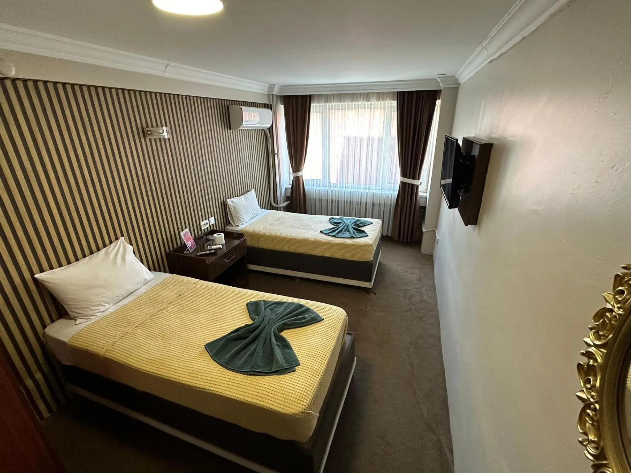 Bed in Hotel Metropol 1