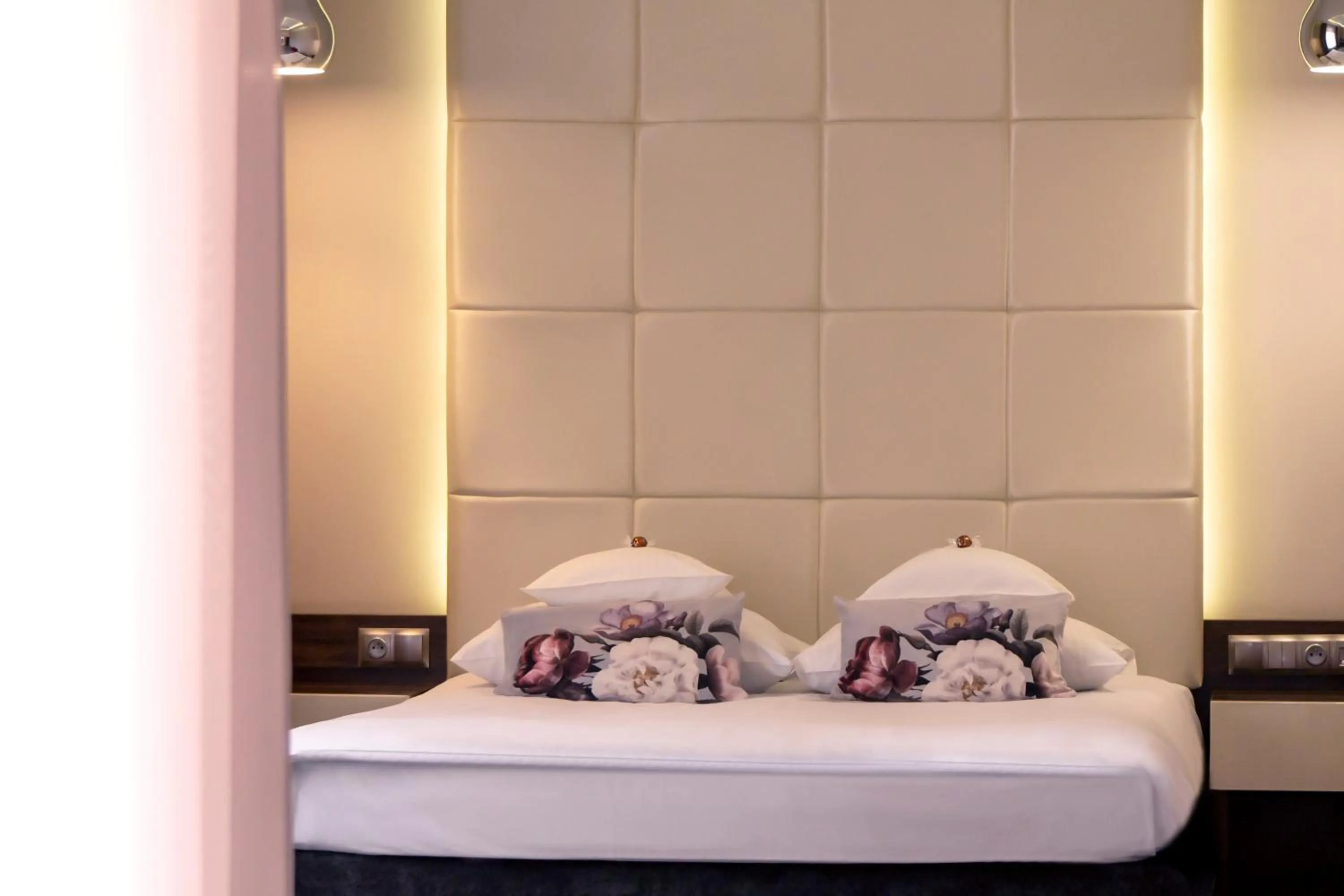 Bed in Hotel Kamieniczka