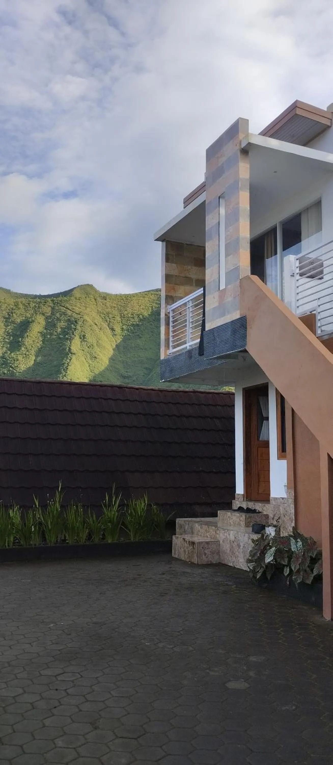 Balcony/Terrace in Zoya Rinjani Villa