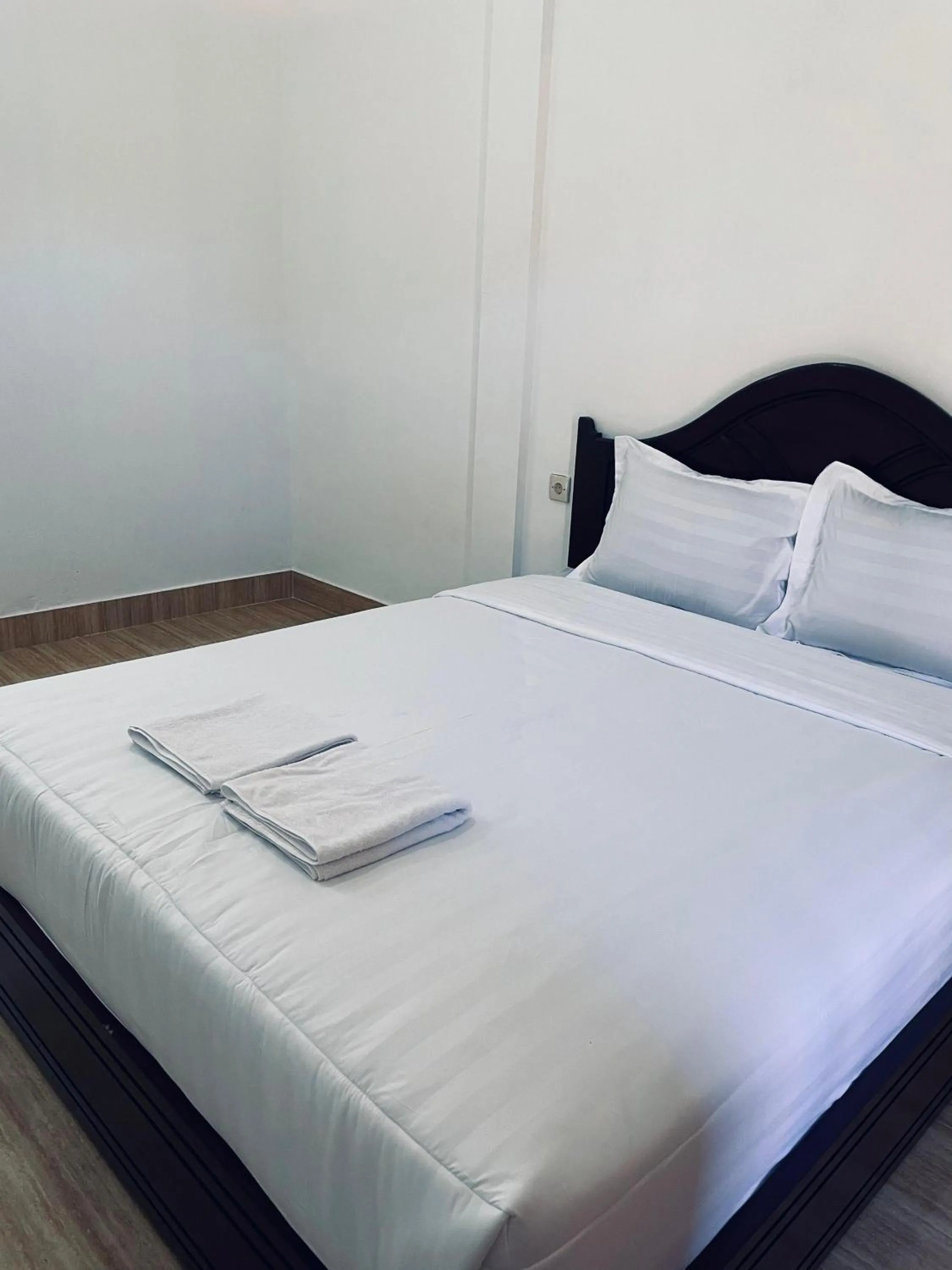 Bed in Zoya Rinjani Villa