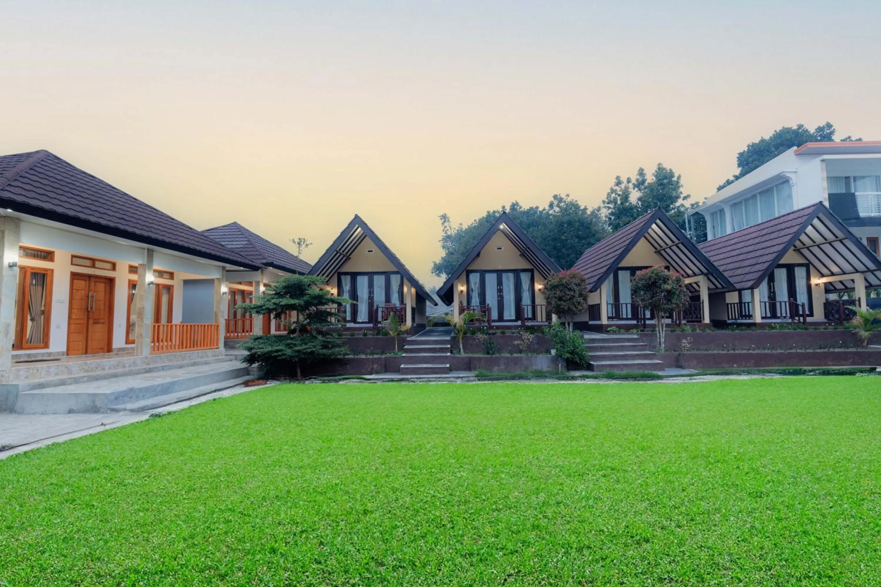 Property building in Zoya Rinjani Villa