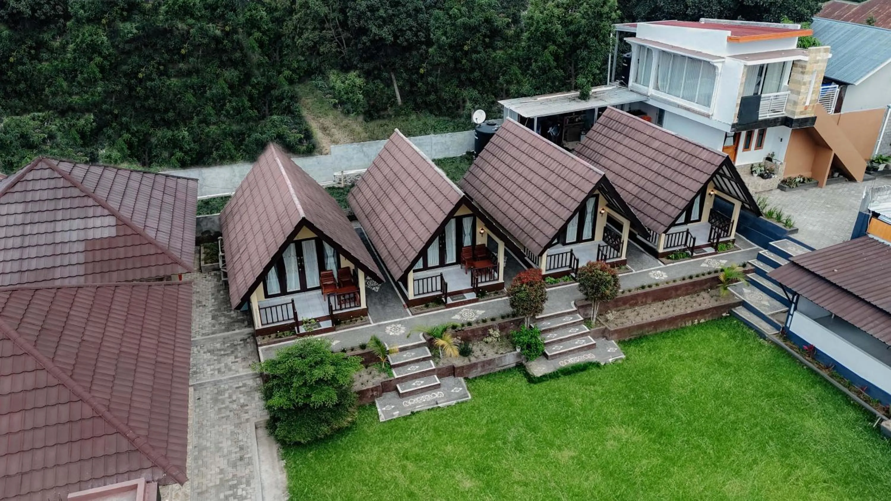 Property building in Zoya Rinjani Villa