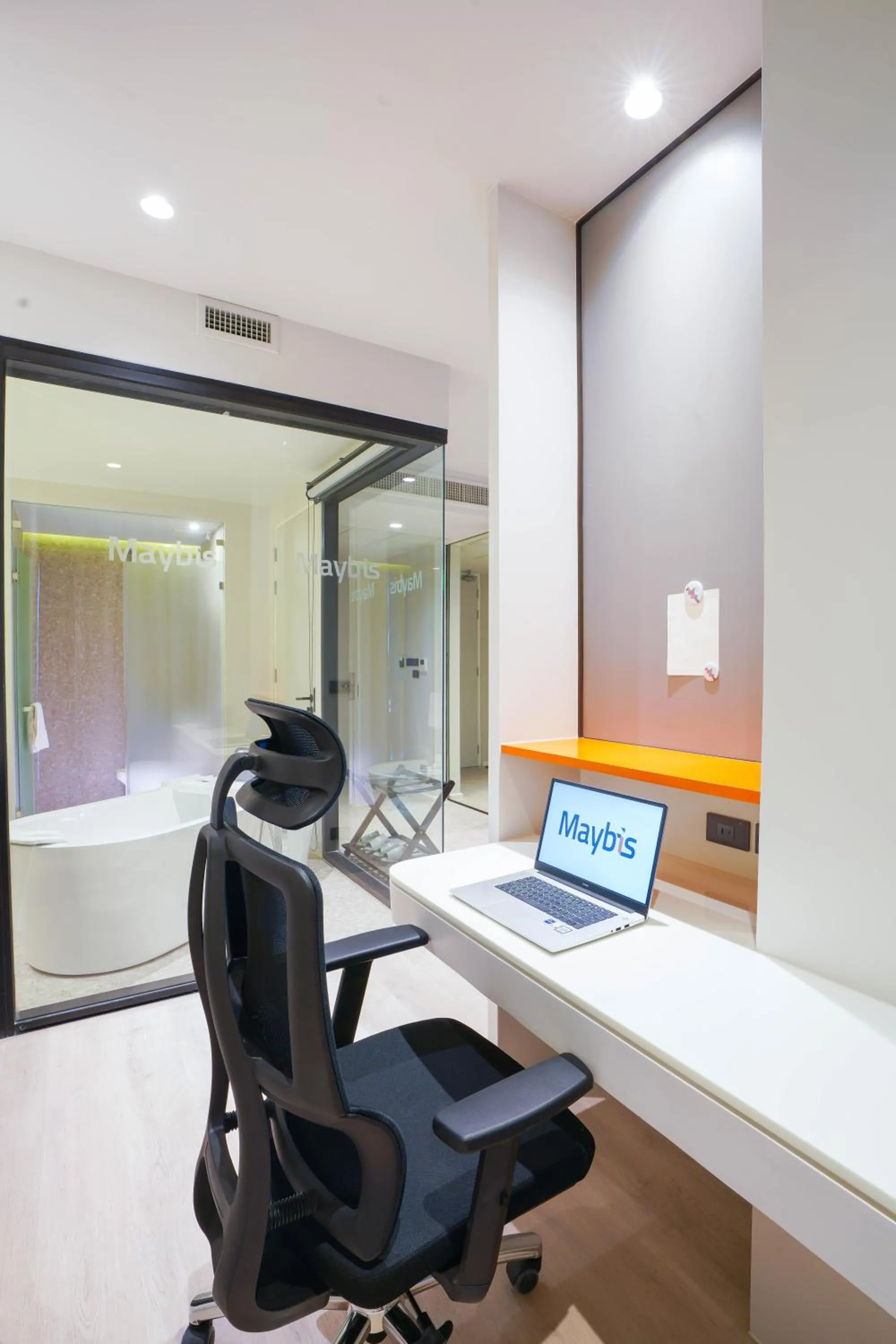 TV and multimedia in Maybis Hotel