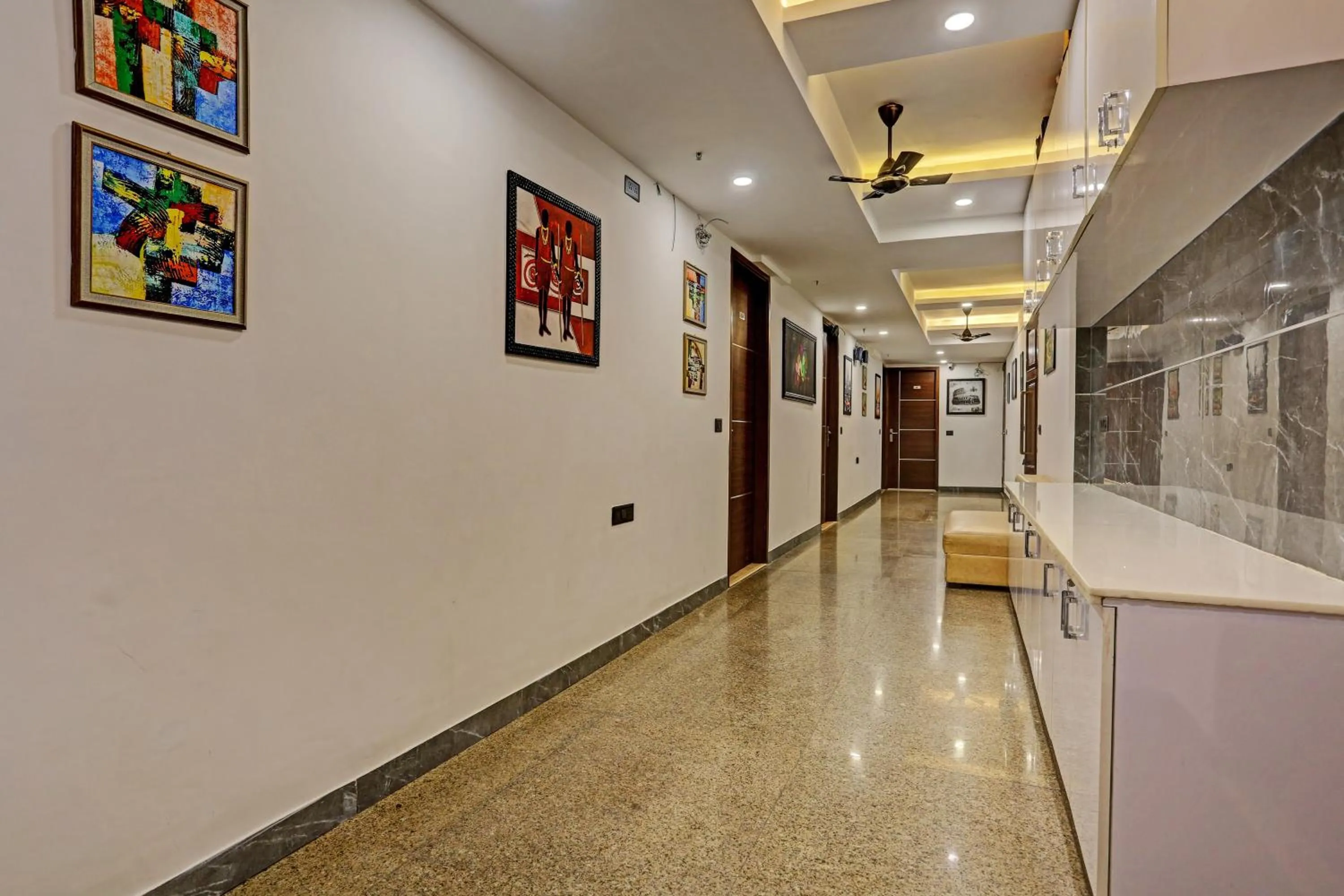 Lobby or reception in Hotel O Golden Eye Inn