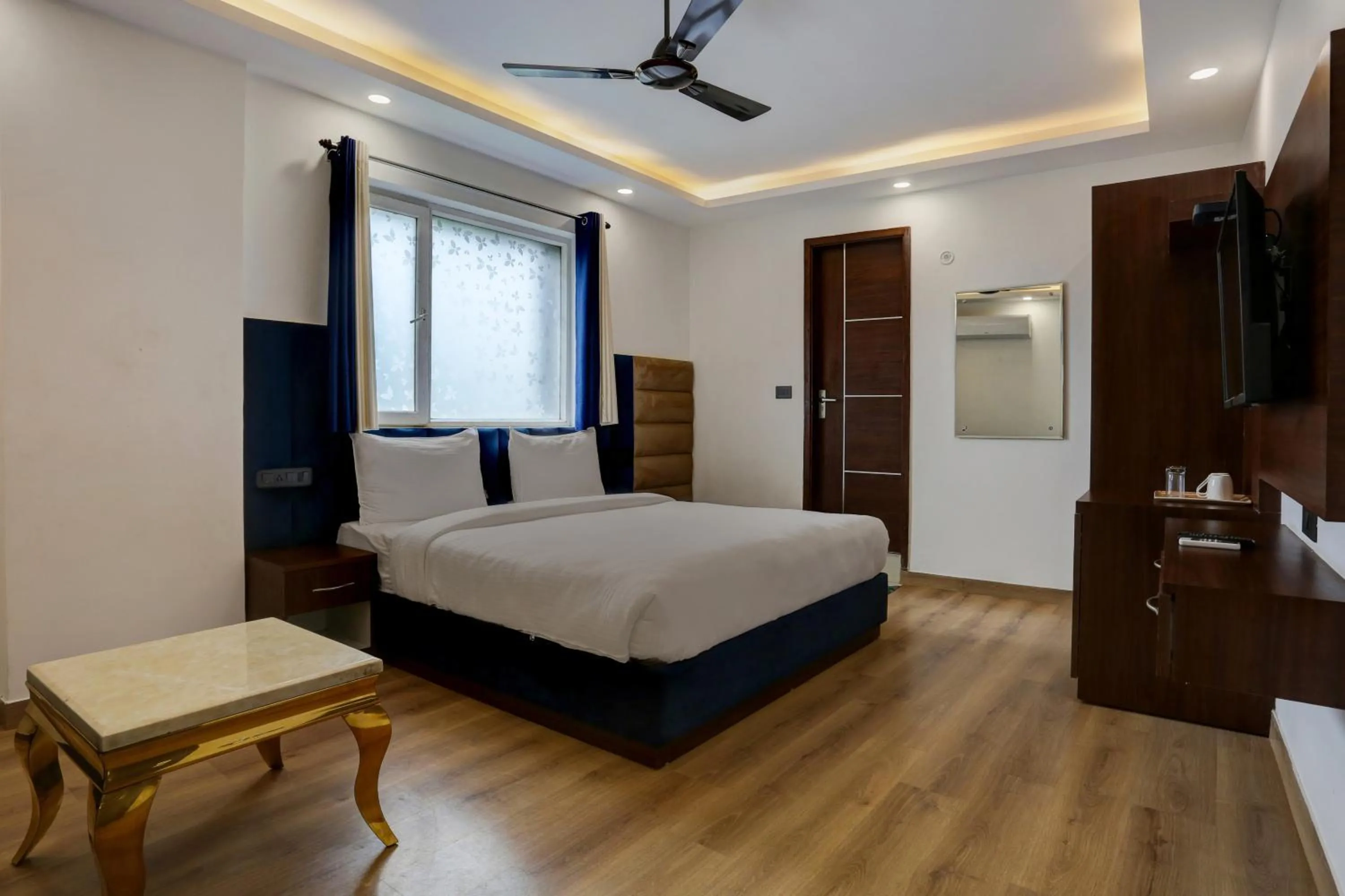 Bedroom, Bed in Hotel O Golden Eye Inn