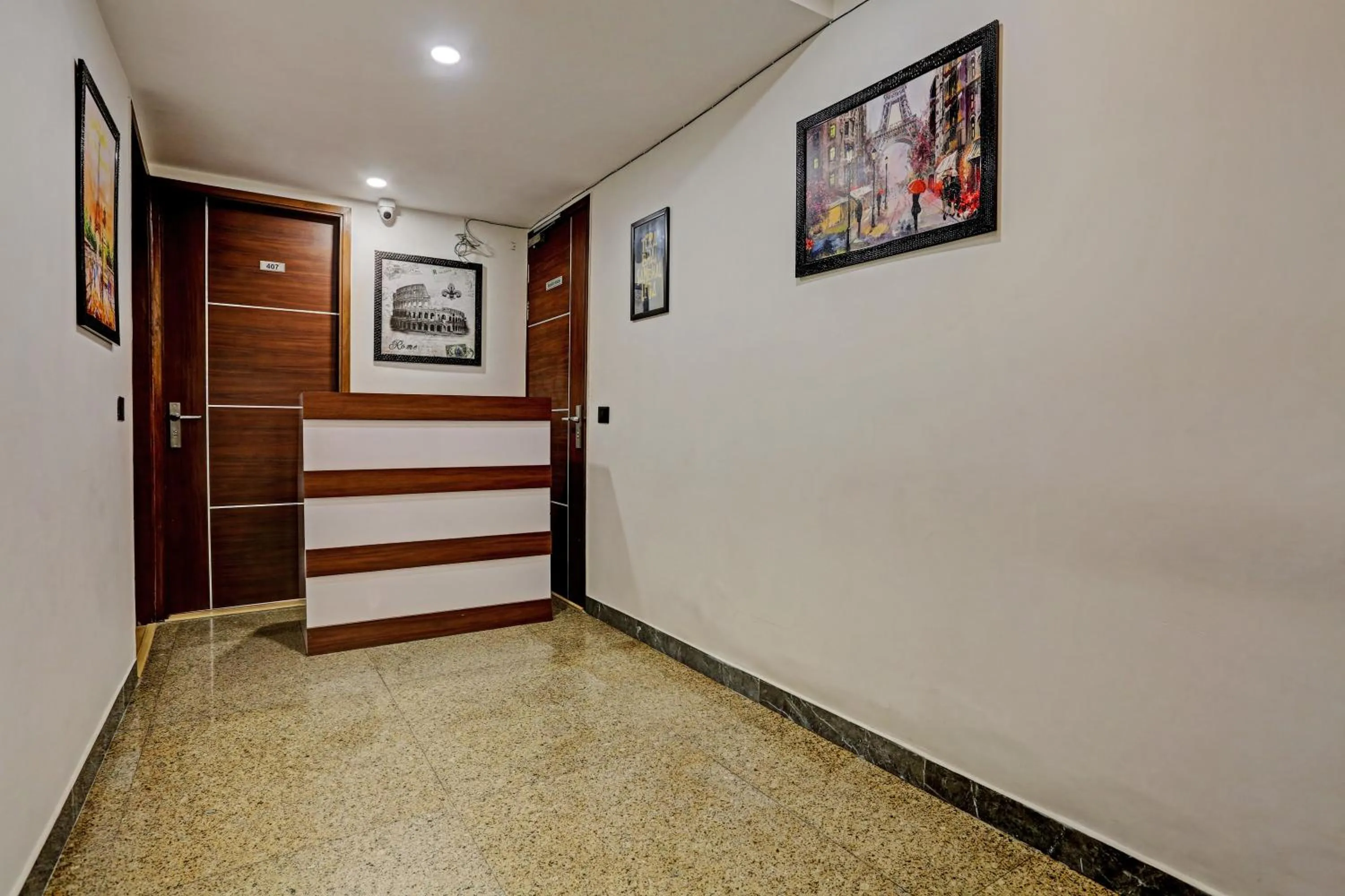Lobby or reception in Hotel O Golden Eye Inn