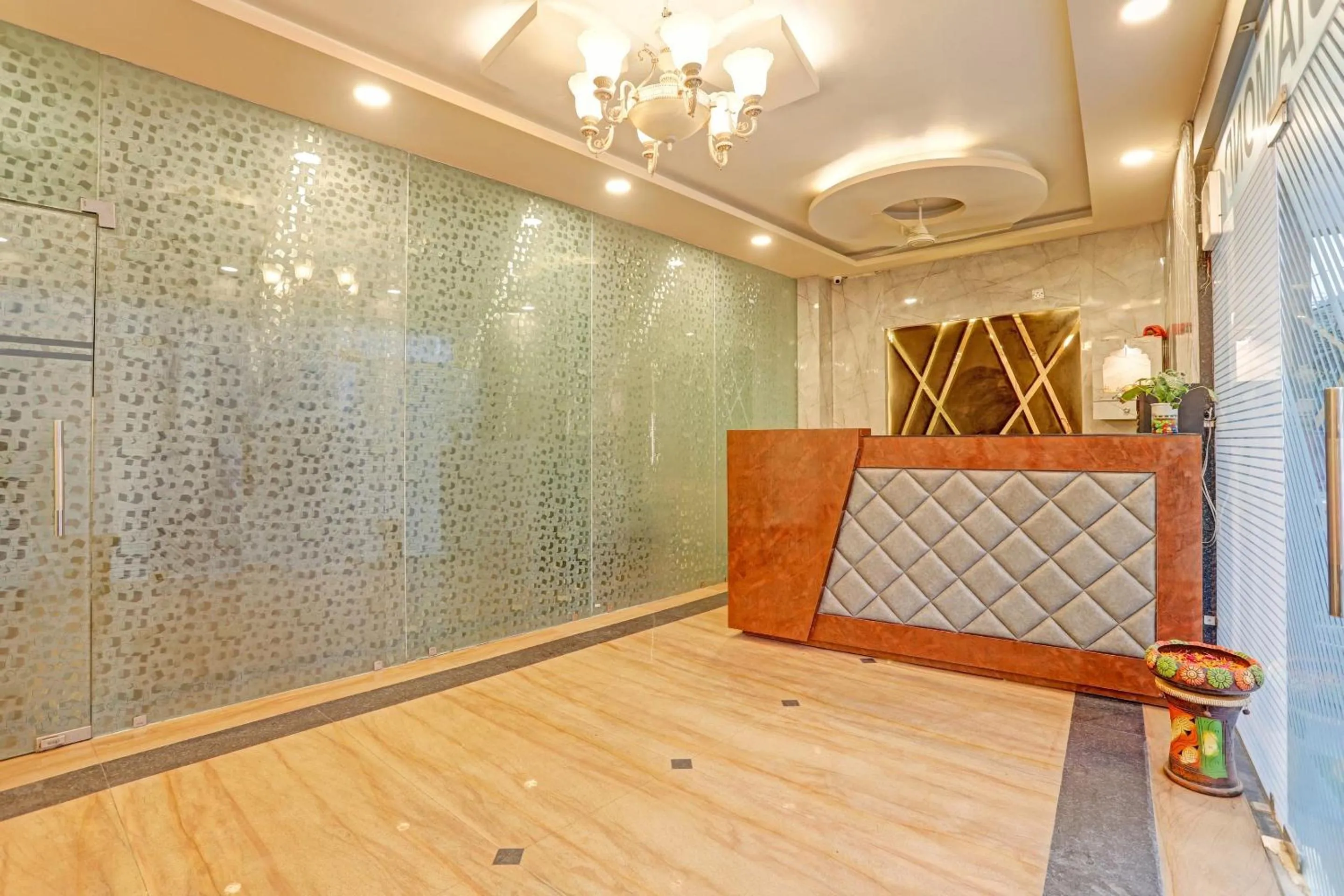 Lobby or reception in TOWNHOUSE THE HOTEL DIAMOND VASUNDHARA