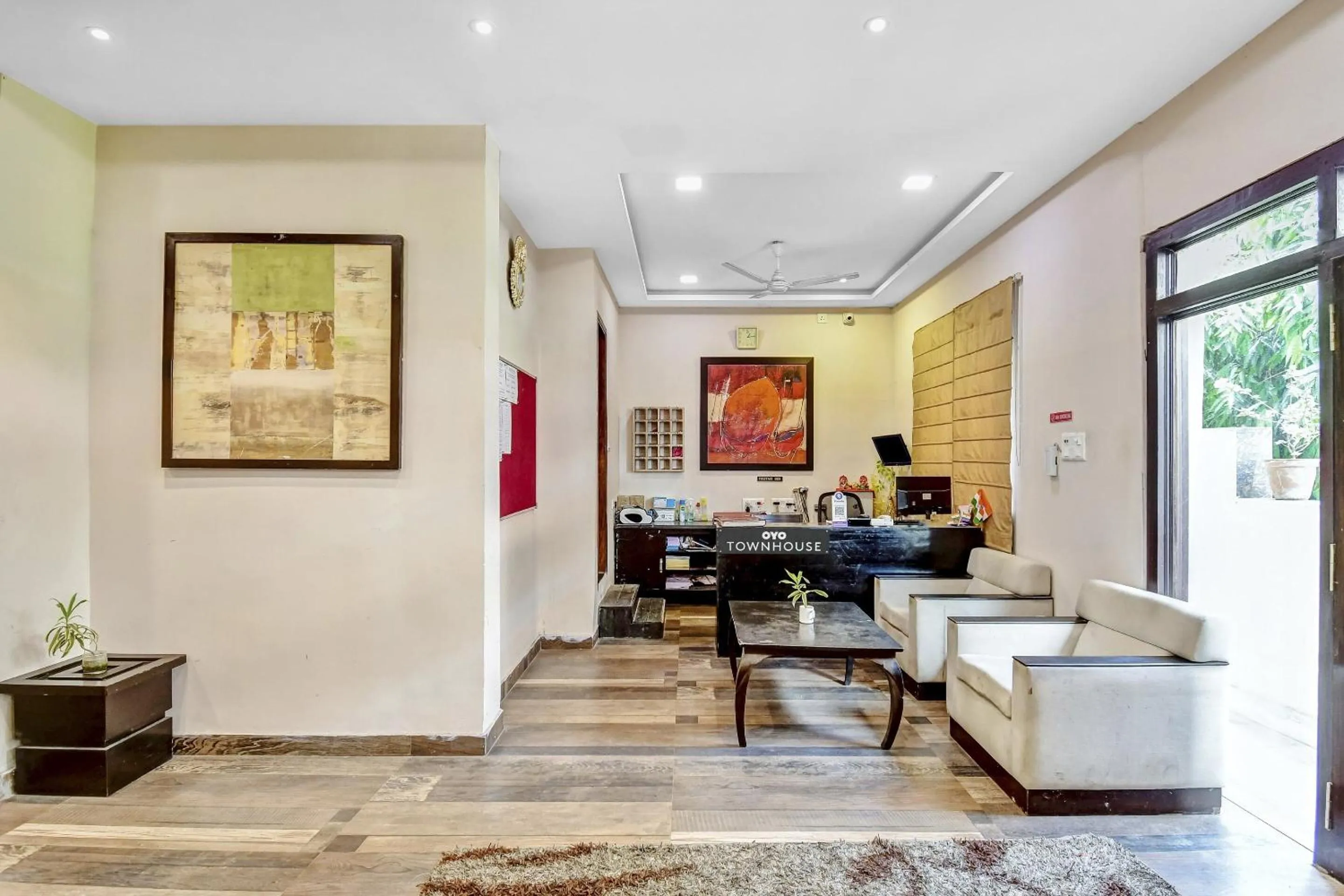 Lobby or reception in Super Townhouse All In One