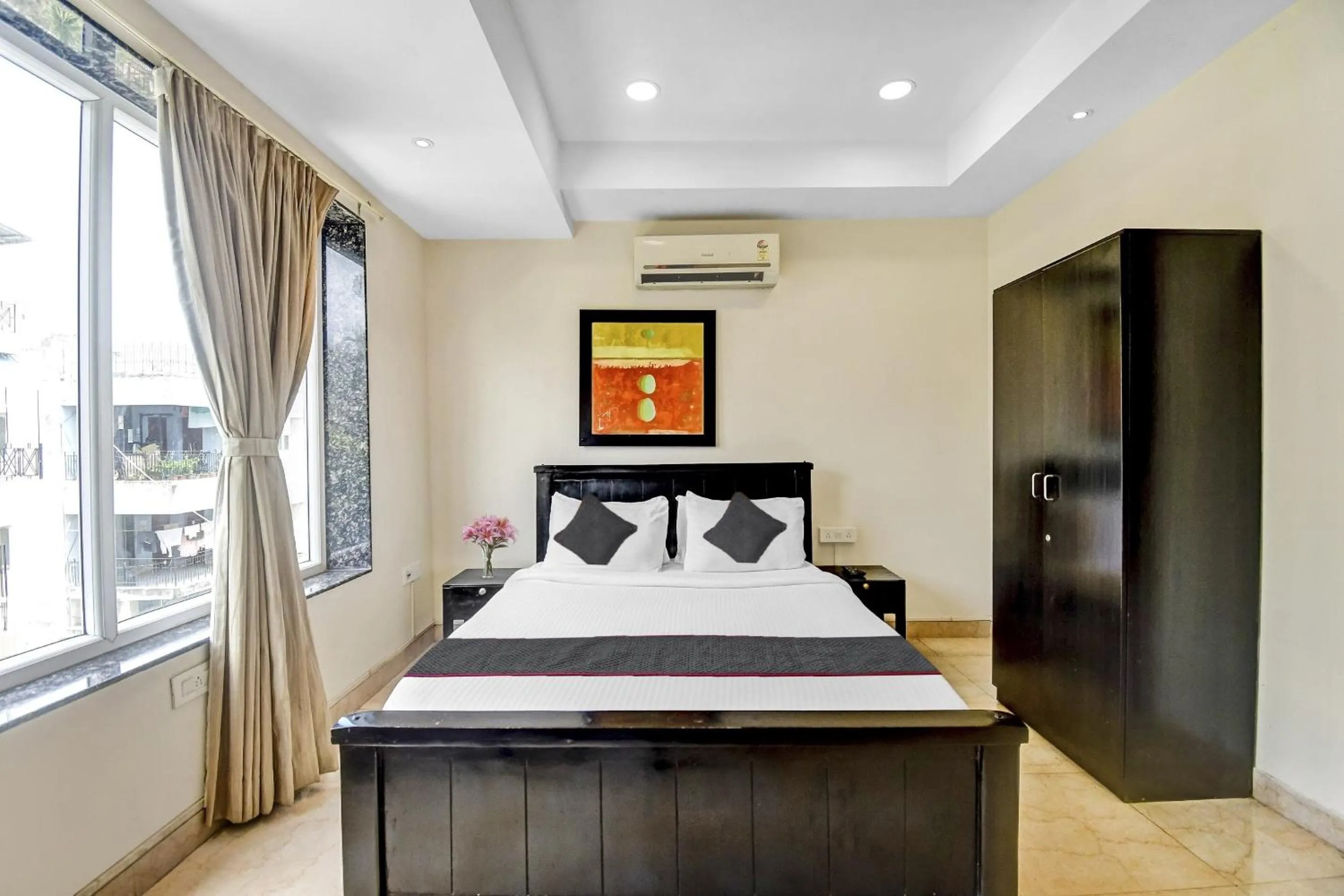 Bedroom, Bed in Super Townhouse All In One