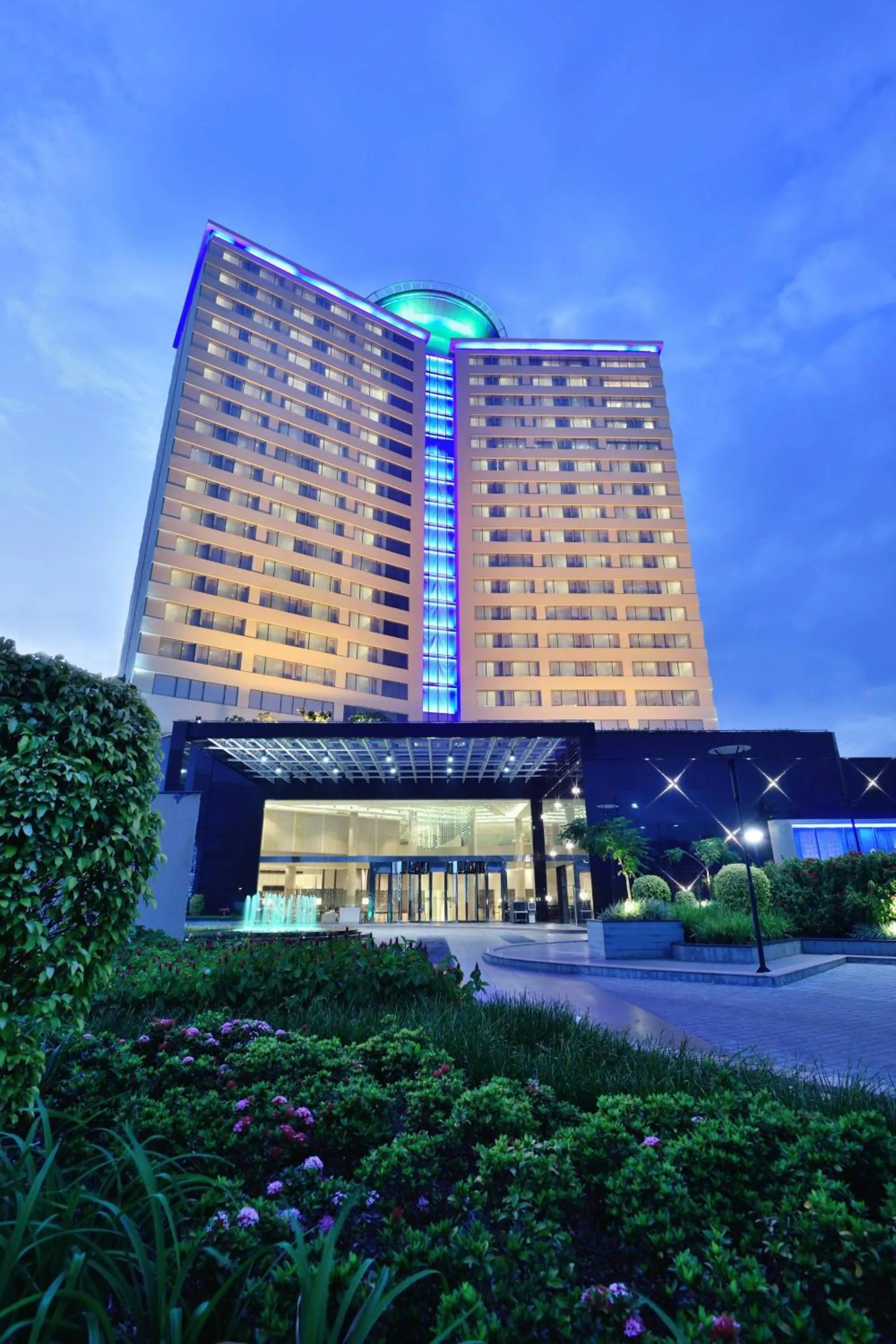 Property building in Kochi Marriott Hotel