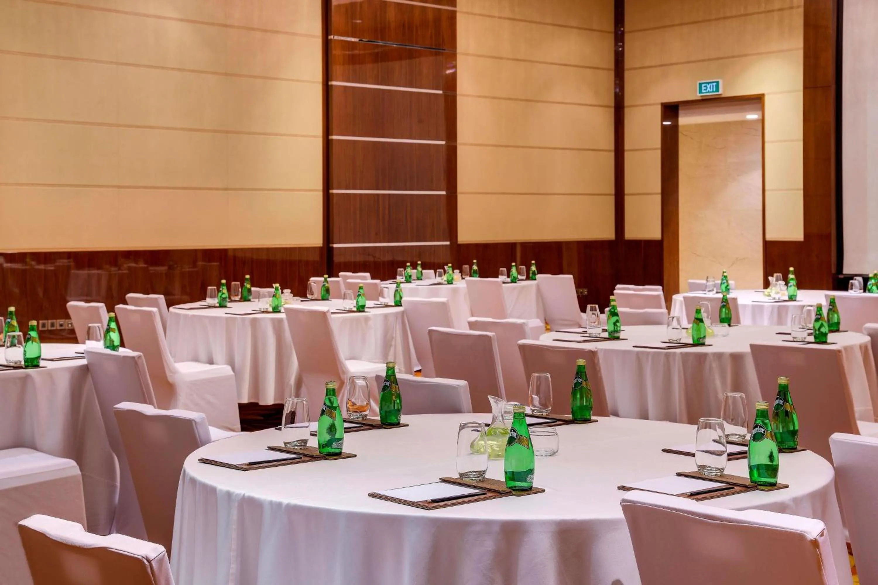 Meeting/conference room in Kochi Marriott Hotel