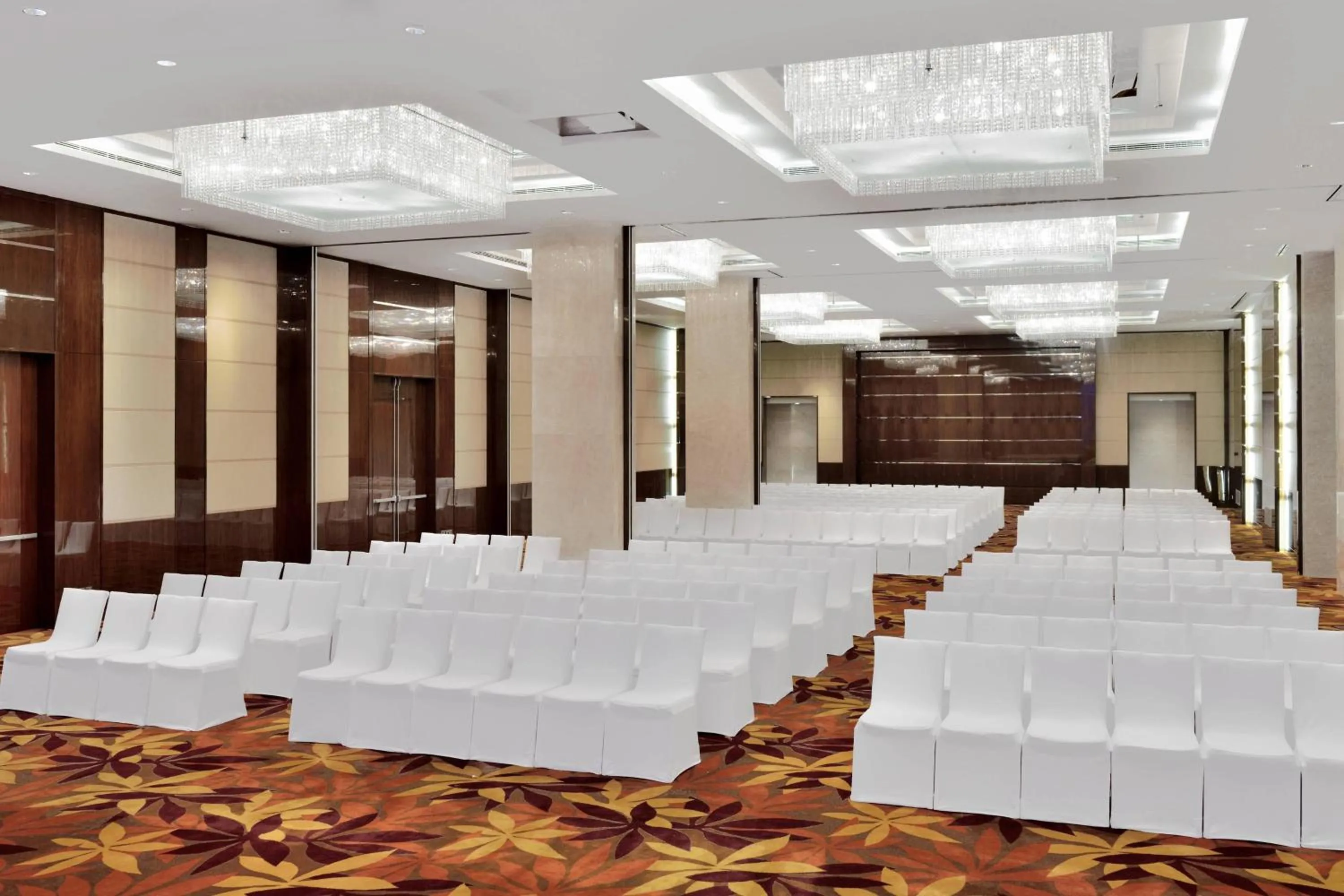 Meeting/conference room in Kochi Marriott Hotel