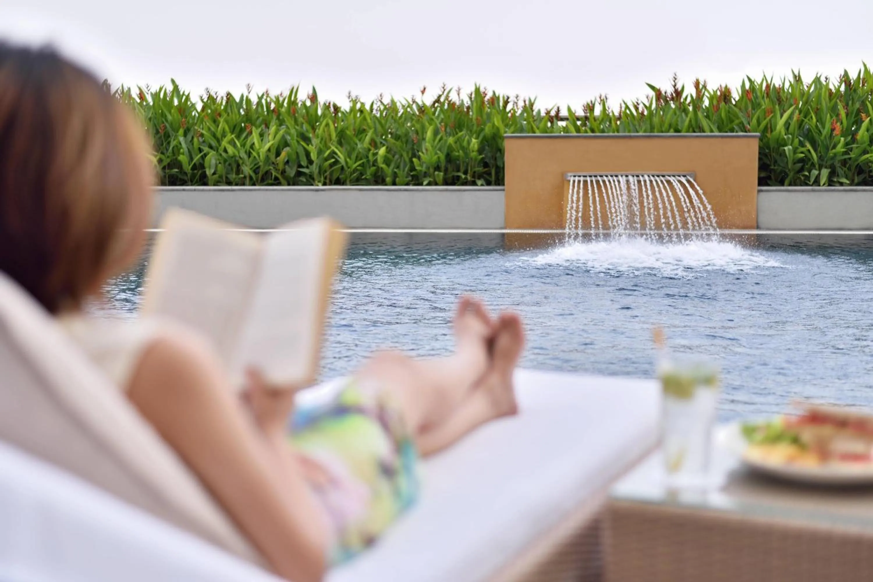 Swimming pool in Kochi Marriott Hotel