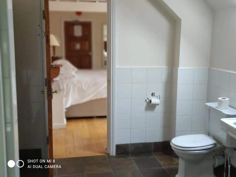 The Thatched Cottage Inn