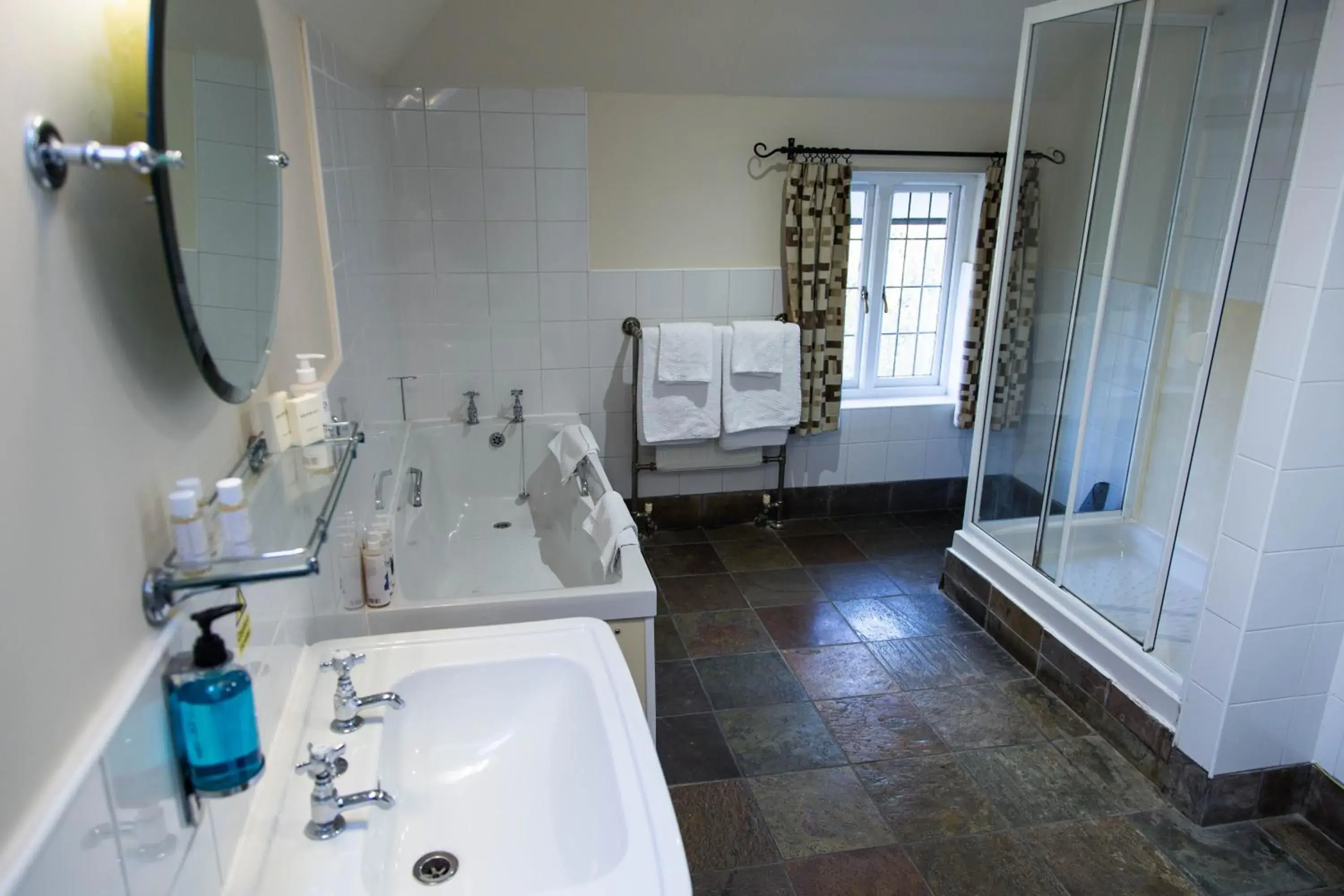 Double Room - single occupancy in The Thatched Cottage Inn Double Room - single occupancy in The Thatched Cottage Inn