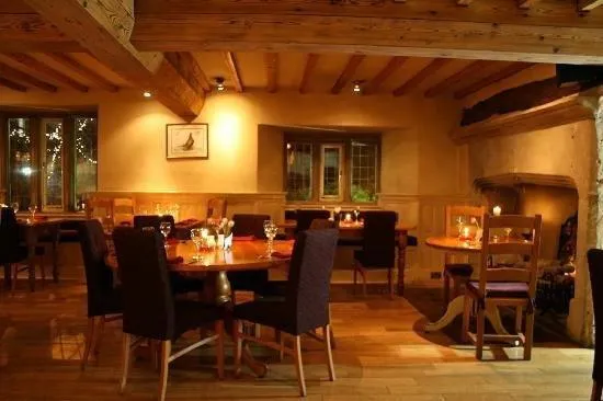 Restaurant/places to eat in The Thatched Cottage Inn