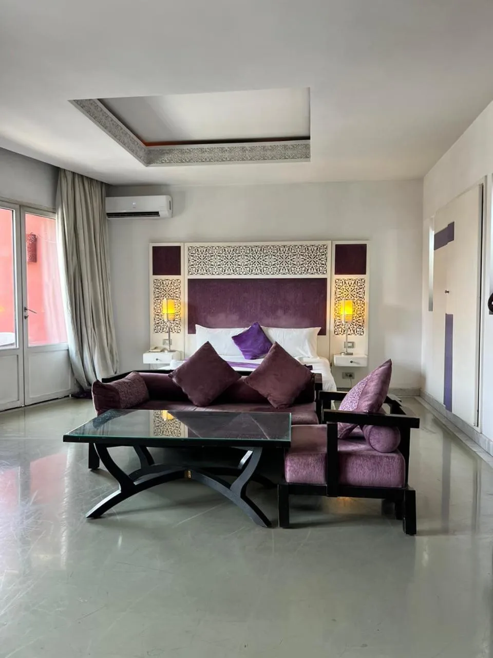 Bed in La Renaissance hôtel Marrakech