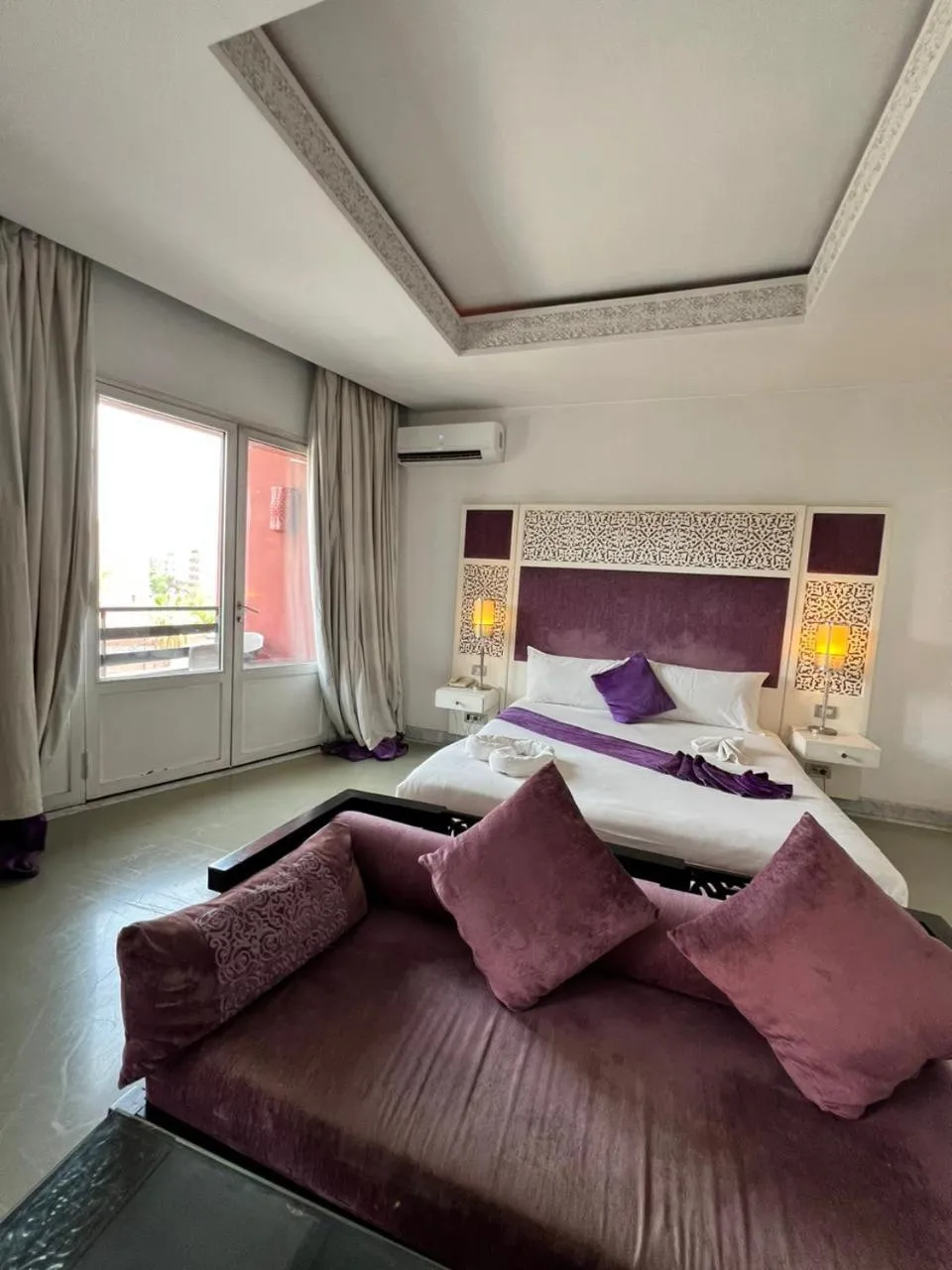 Bed in La Renaissance hôtel Marrakech