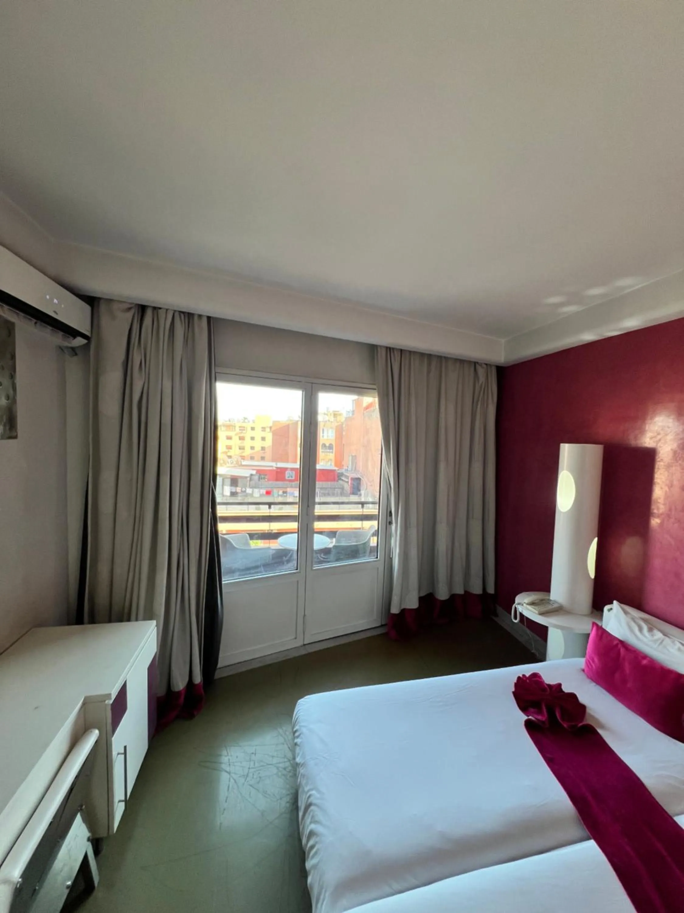 Bed in La Renaissance hôtel Marrakech