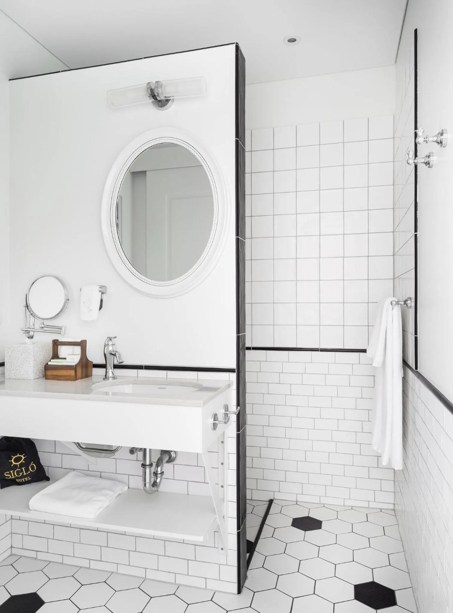 Bathroom in Siglo Hotel by Keahotels