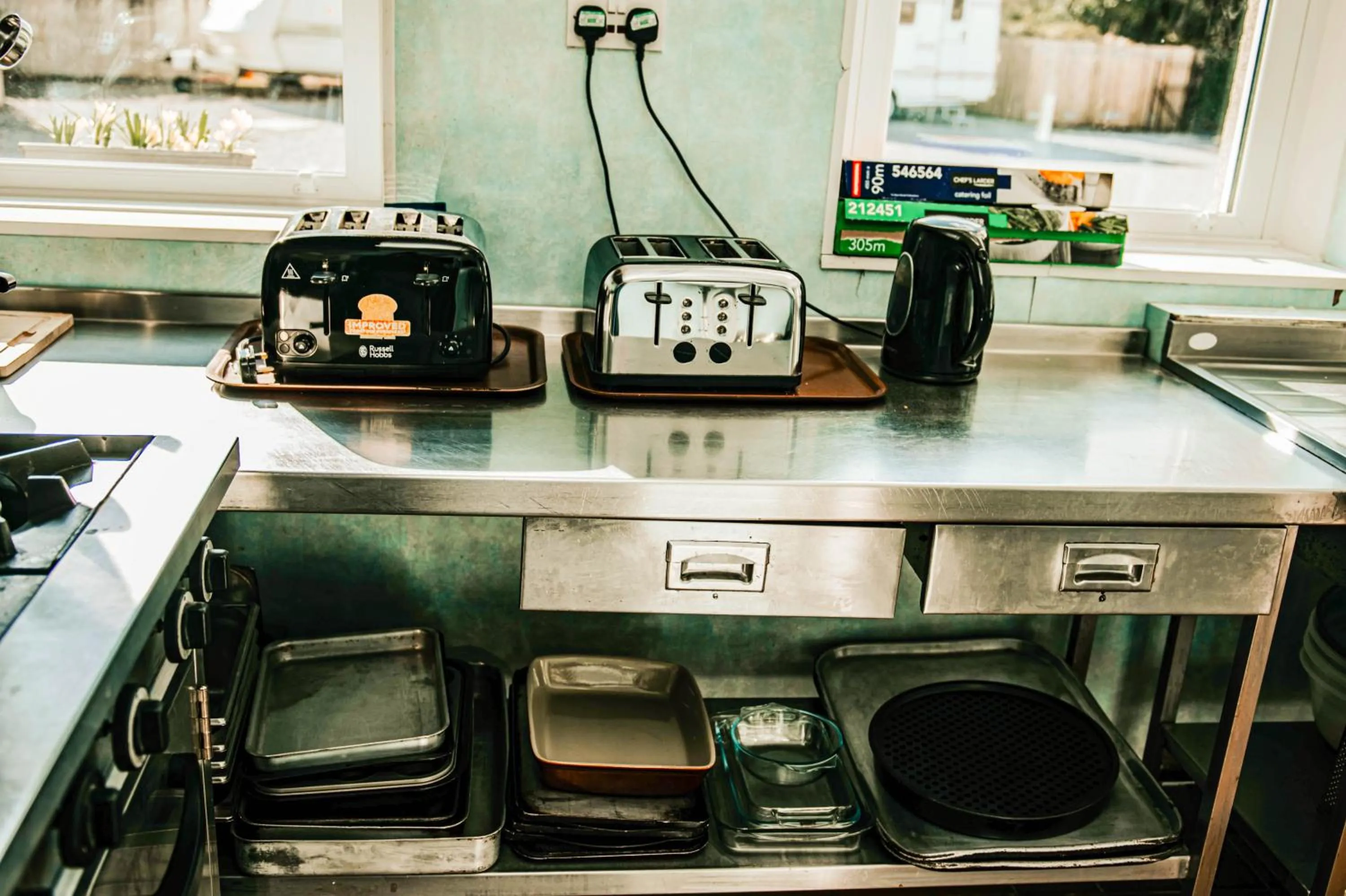 toaster in Denton House Hostel