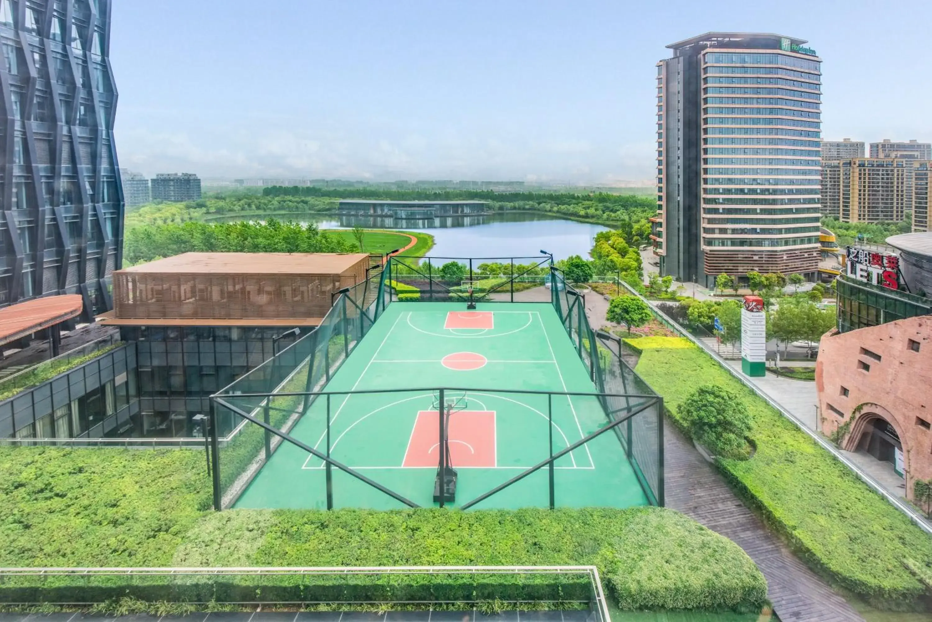 Fitness centre/facilities in Holiday Inn Nanjing Qinhuai South Suites by IHG Fitness centre/facilities in Holiday Inn Nanjing Qinhuai South Suites by IHG
