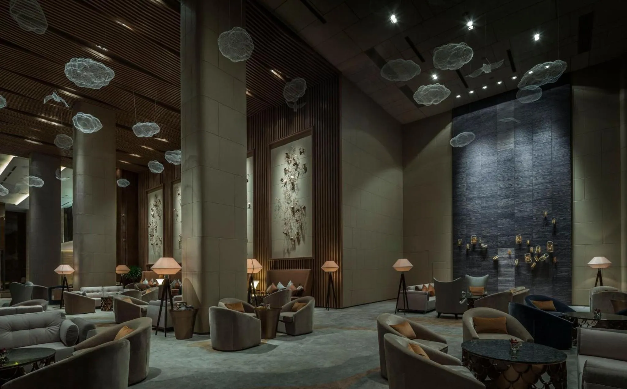 Lounge or bar in HUALUXE Yangjiang City Center