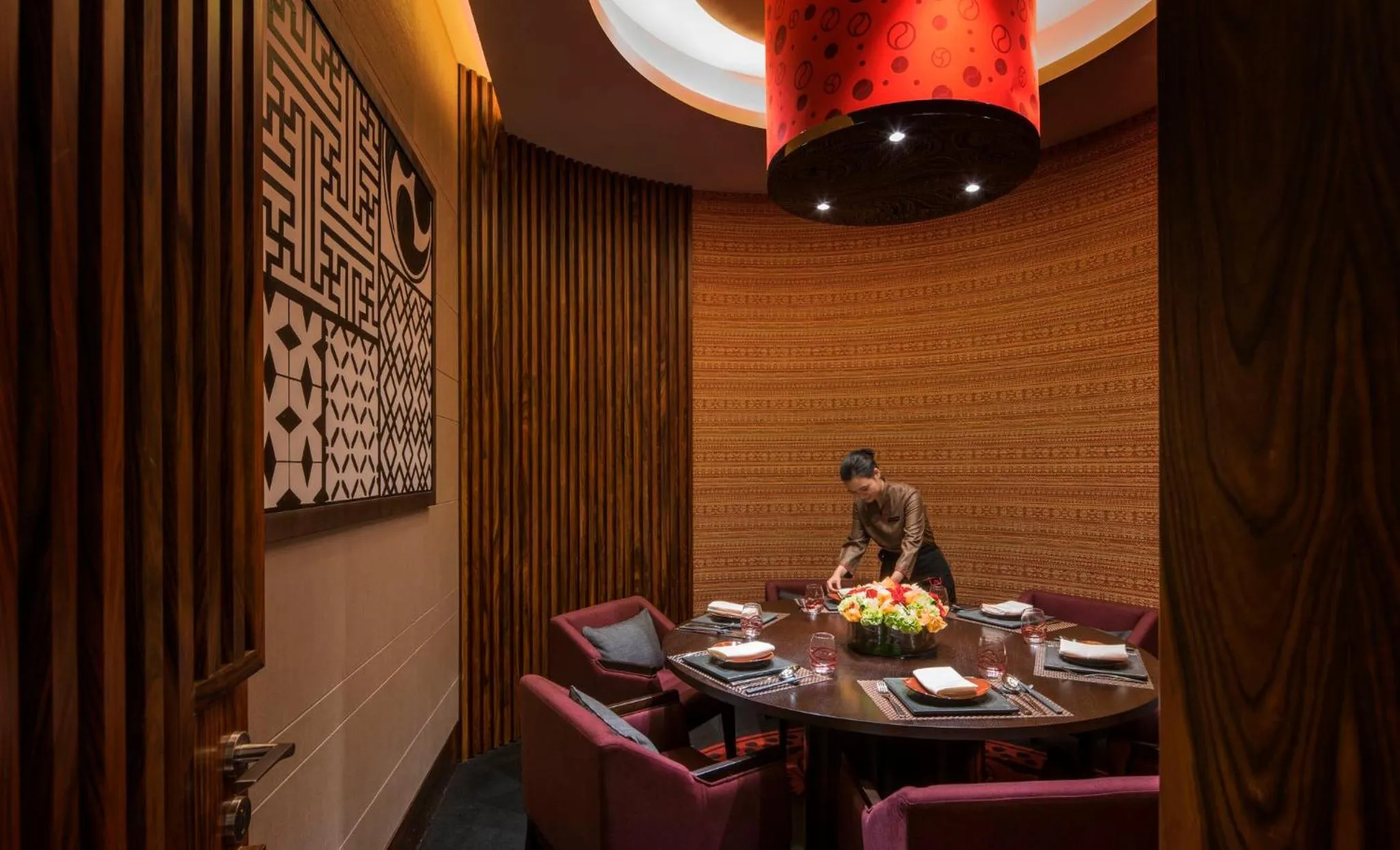 Restaurant/places to eat in HUALUXE Yangjiang City Center