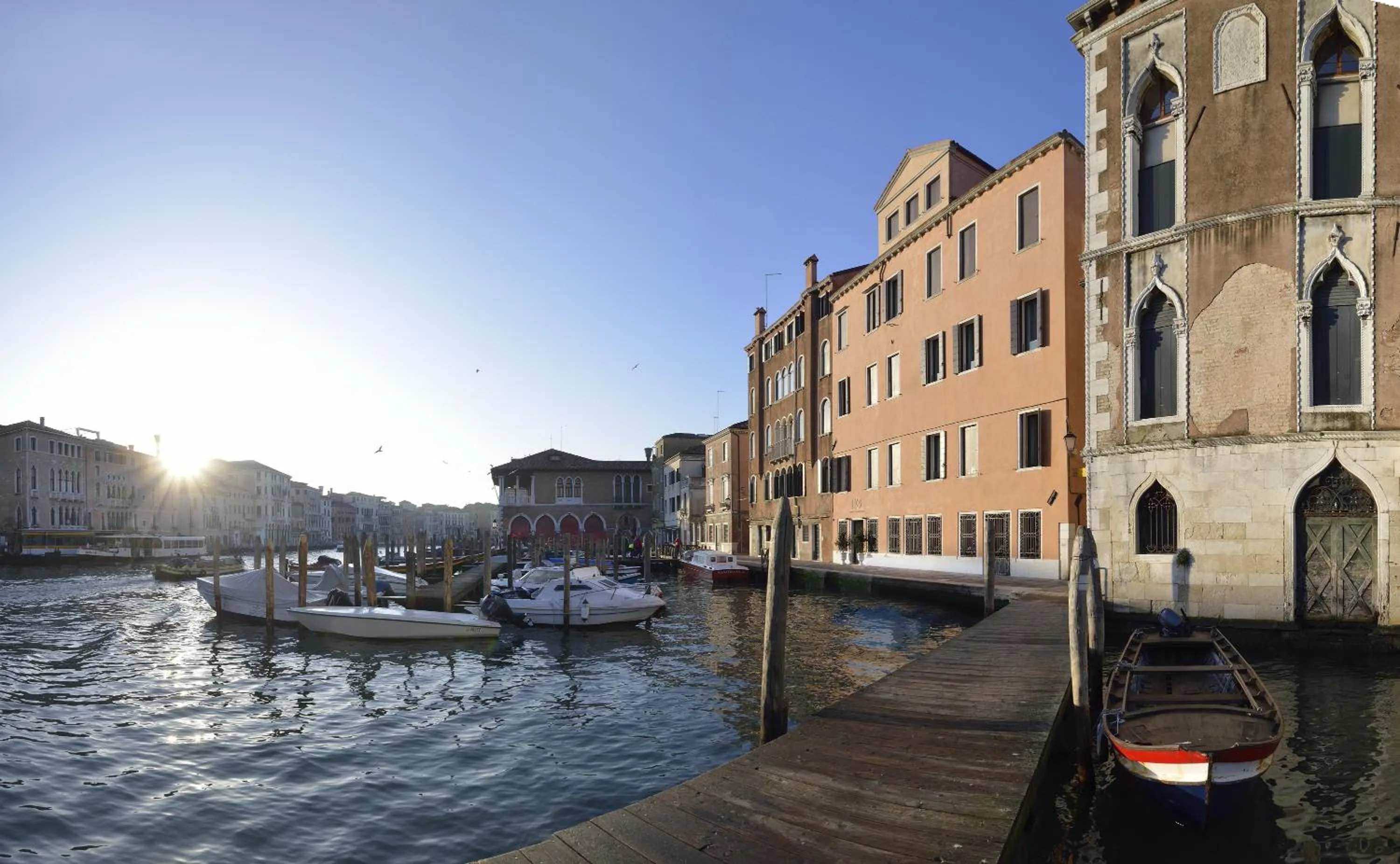 Property building in Hotel L'Orologio Venezia - WTB Hotels