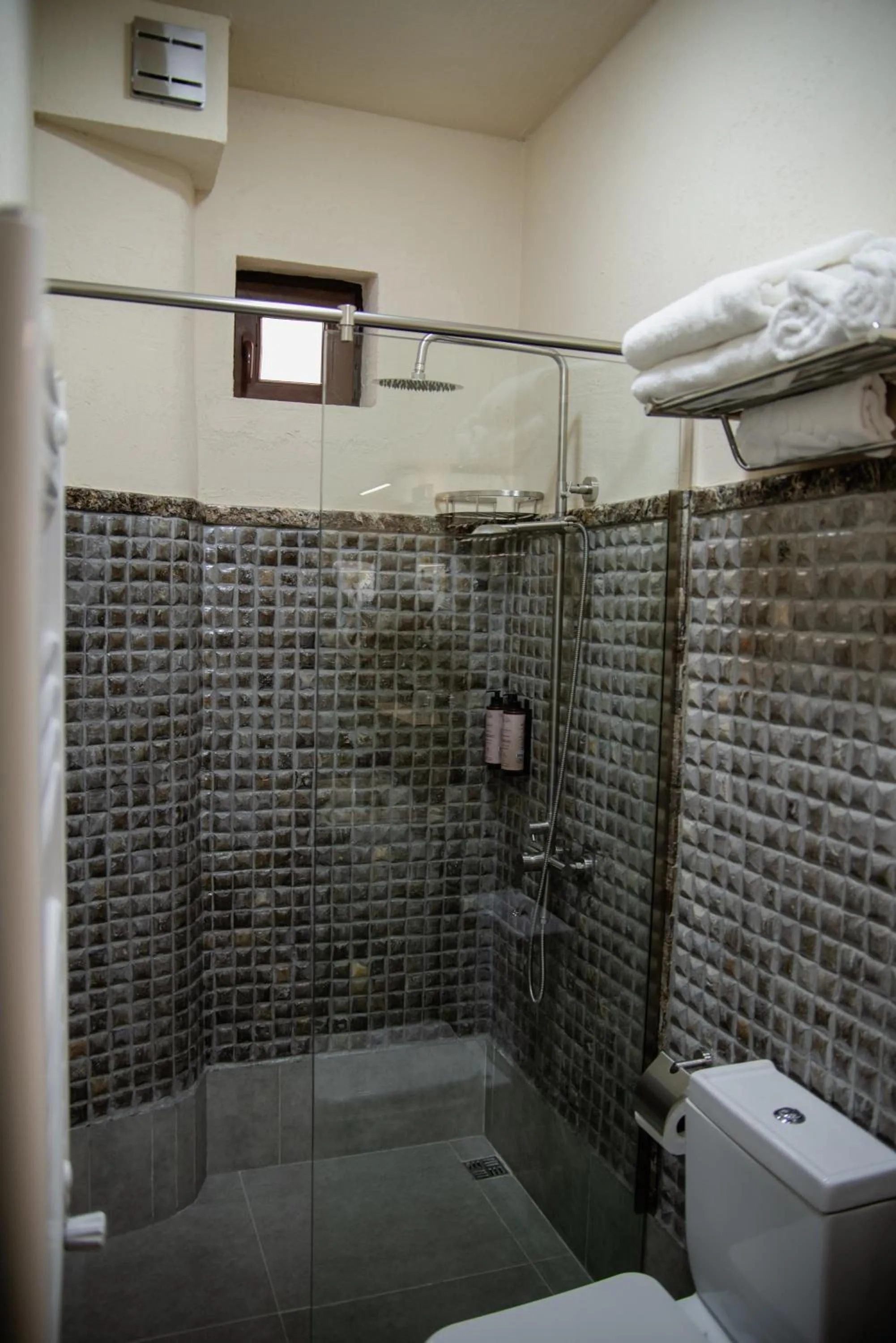 Shower in Kazma Boutique Hotel