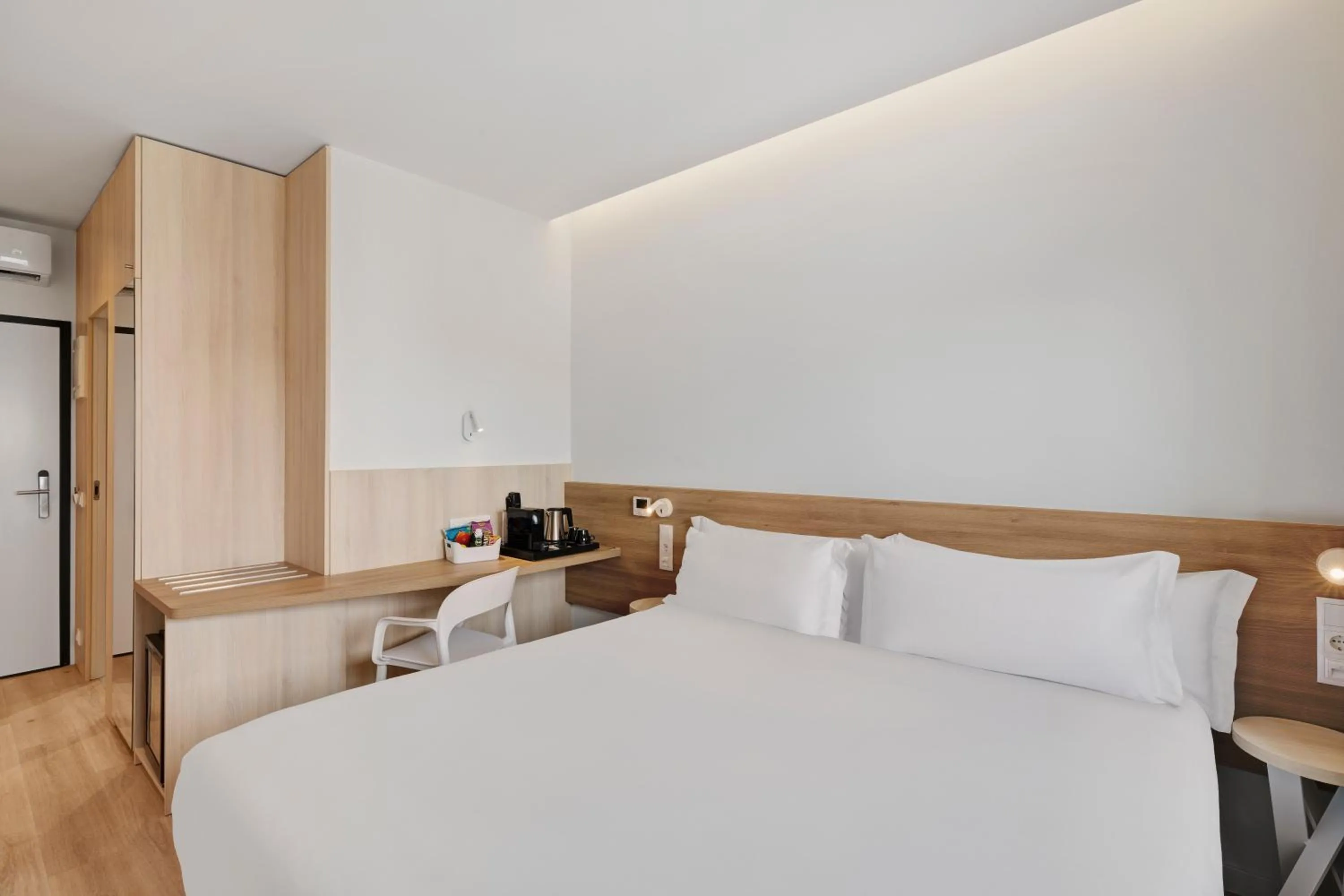 Bed in B&B HOTEL Viana do Castelo