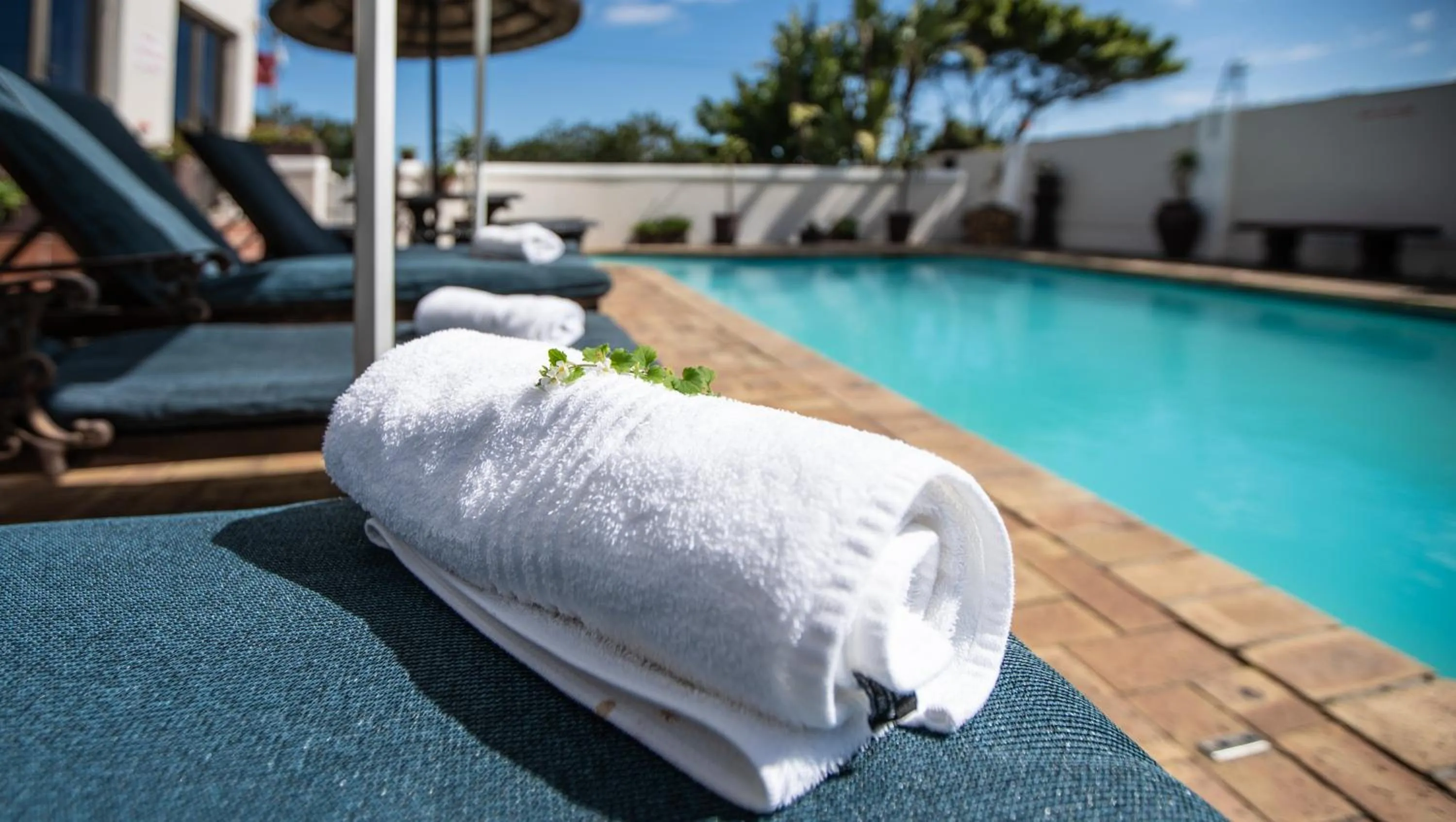 Swimming pool in Woodbridge Lodge