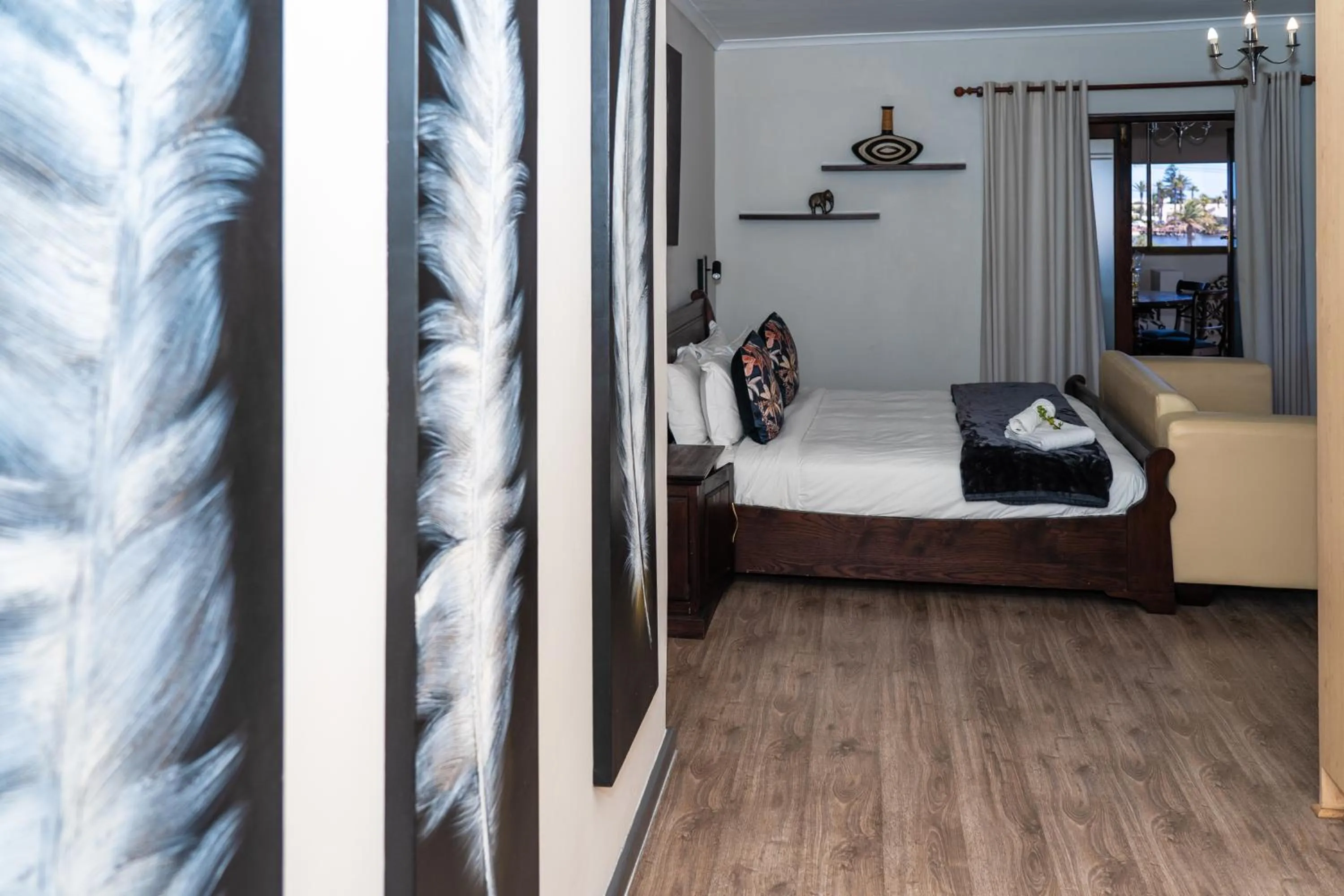 Bedroom, Bed in Woodbridge Lodge